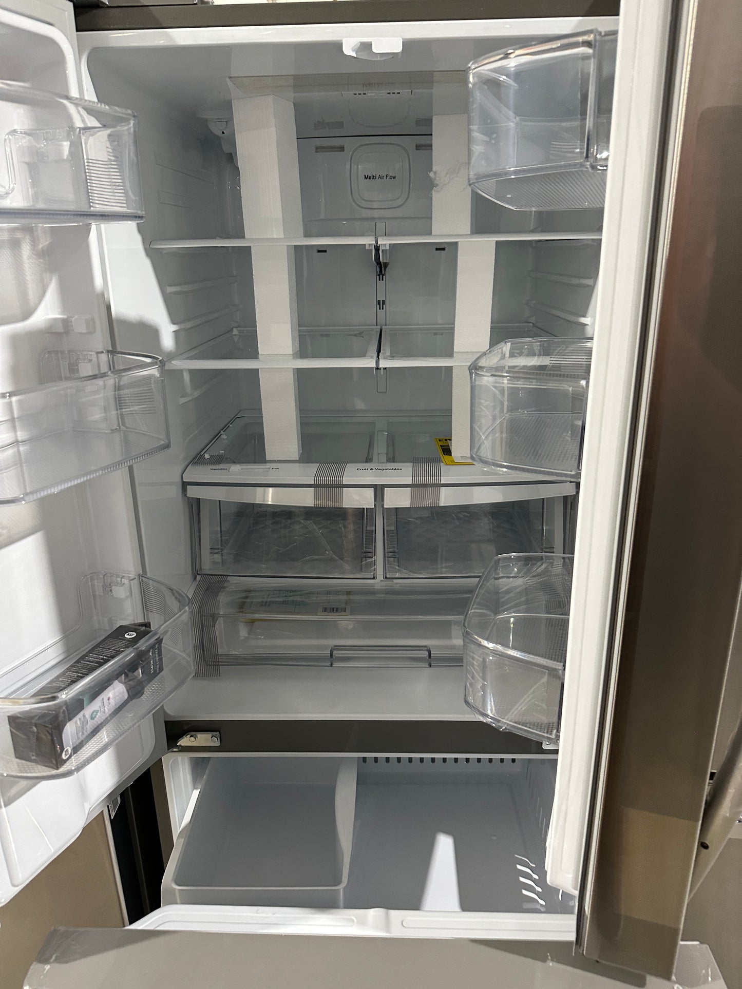 Refrigerator with Smart Cooling System - Stainless Steel MODEL: LFCS22520S REF12241S