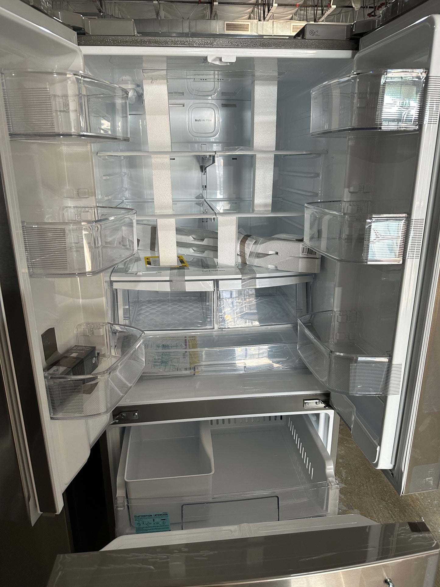 Great New LG - 21.8 Cu. Ft. French Door Refrigerator - Stainless Steel MODEL: LFDS22520S REF12243S