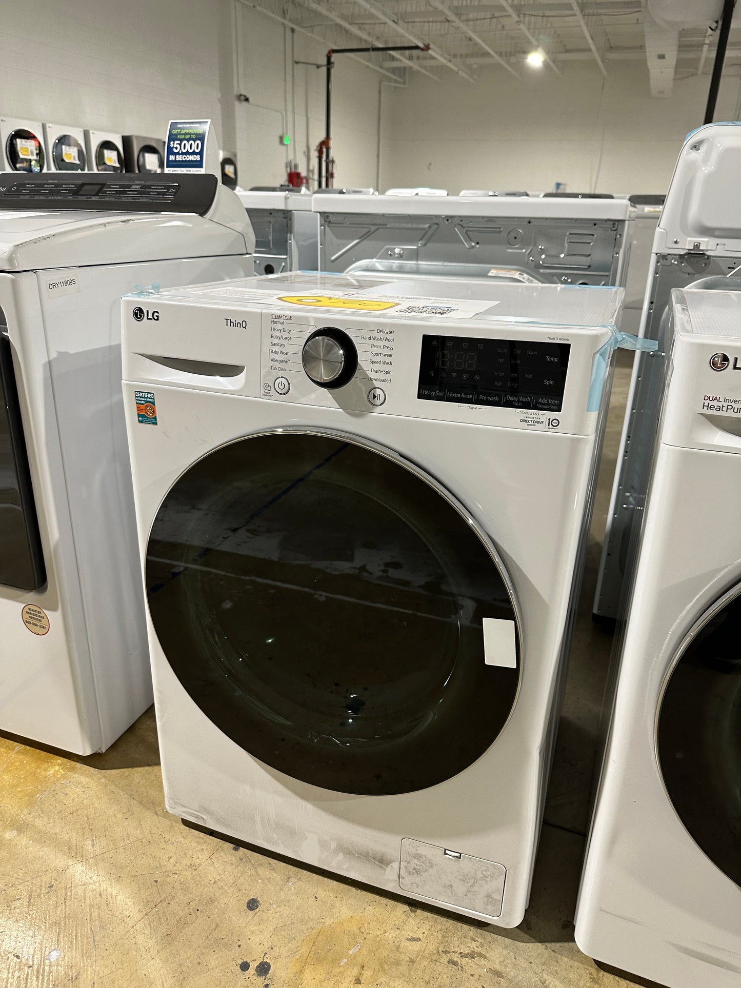 WHITE LG STACKABLE SMART FRONT LOAD WASHING MACHINE MODEL: WM1455HWA WAS11996S