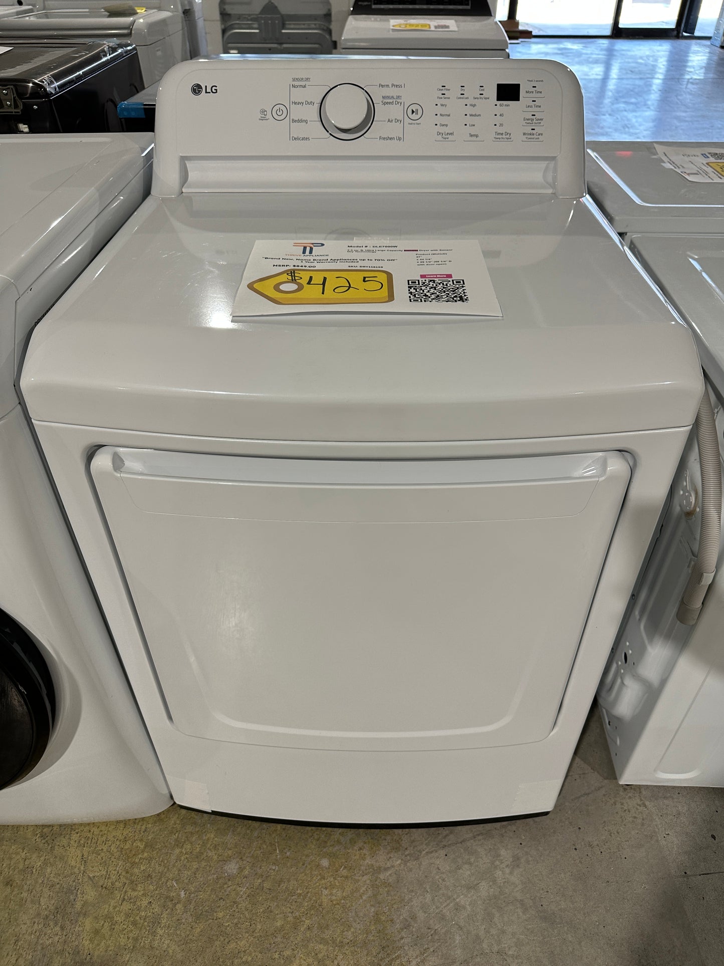 New LG - 7.3 Cu. Ft. Electric Dryer with Sensor Dry - White MODEL: DLE7000W DRY11815S