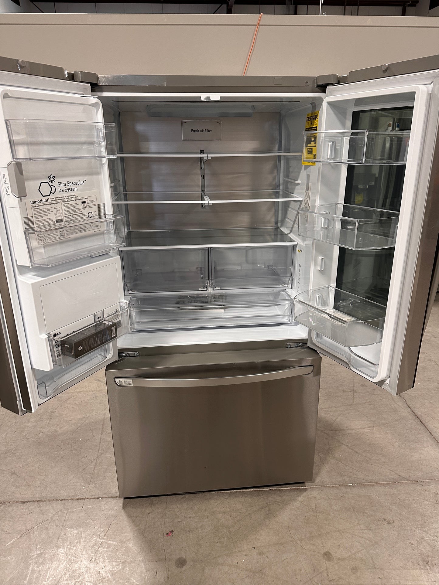 COUNTER DEPTH FRENCH DOOR LG REFRIGERATOR - REF12849 LRFOC2606S