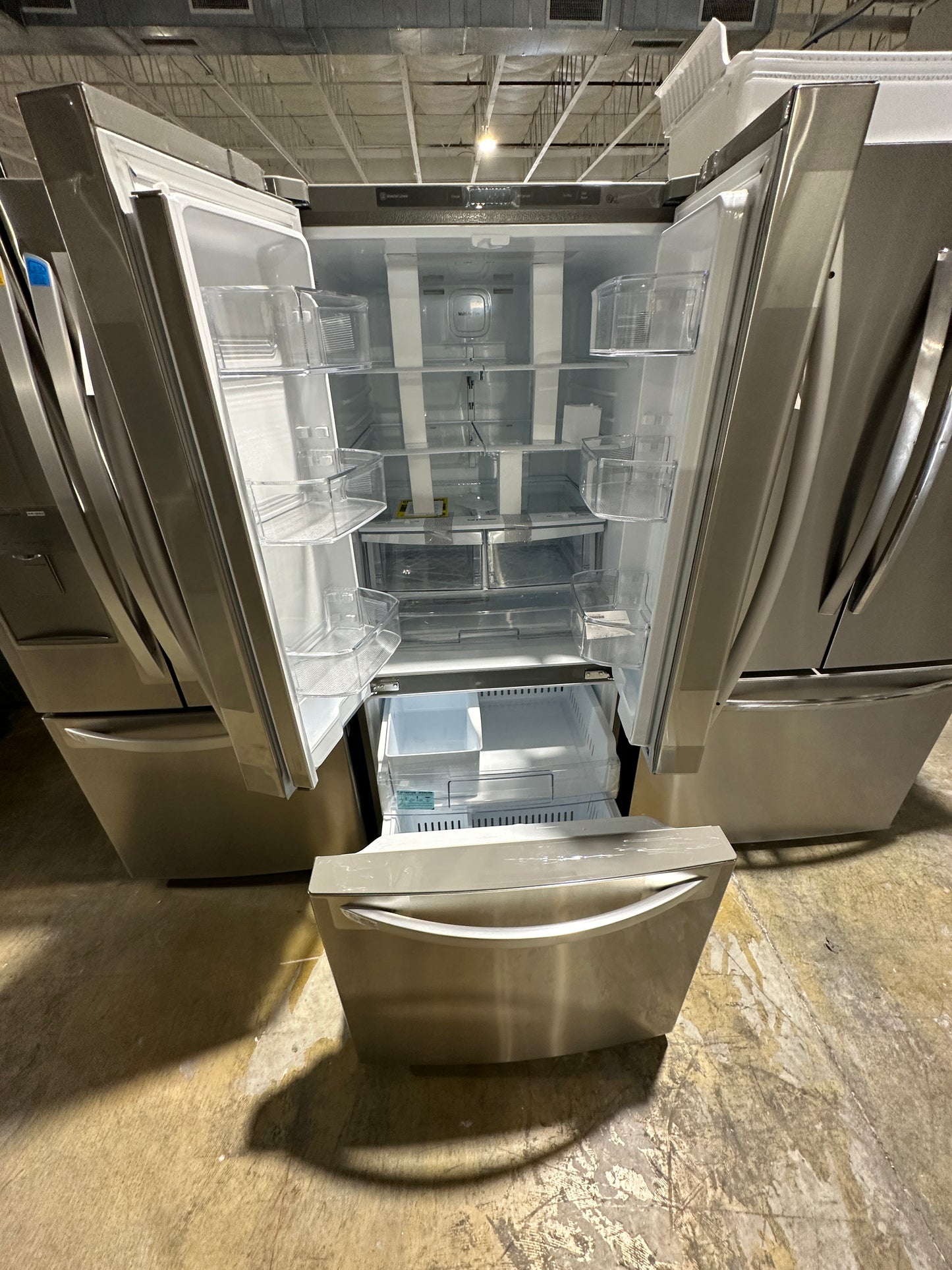 NEW LG FRENCH DOOR STAINLESS STEEL REFRIGERATOR MODEL:LFCS22520S REF12223S