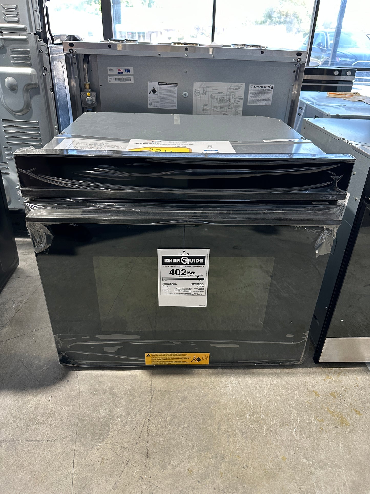 Fisher and Paykel - Contemporary 30" Built-In Single Electric Convection Oven MODEL:OB30SDPTX1 WOV11168S