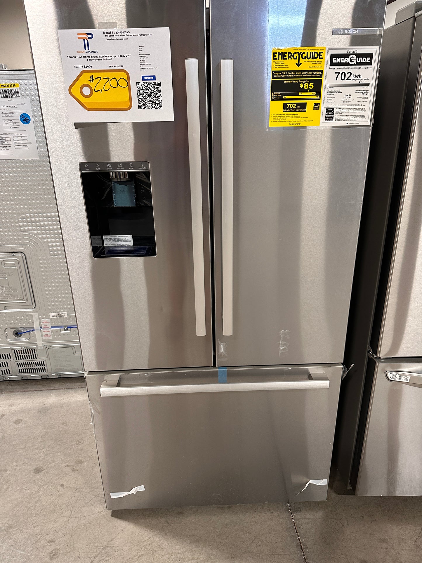 NEW 26 CU FT BOSCH STANDARD DEPTH REFRIGERATOR - REF12624 B36FD50SNS