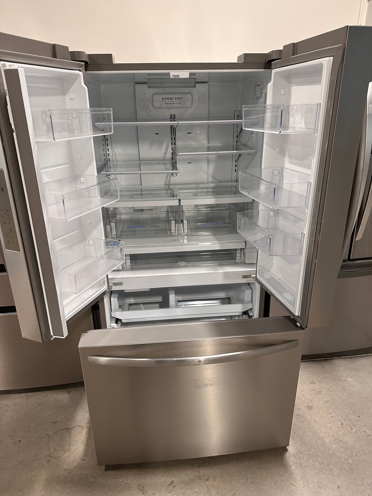 NEW COUNTER DEPTH FRIGIDAIRE REFRIGERATOR - REF12746 FRFG232LAF