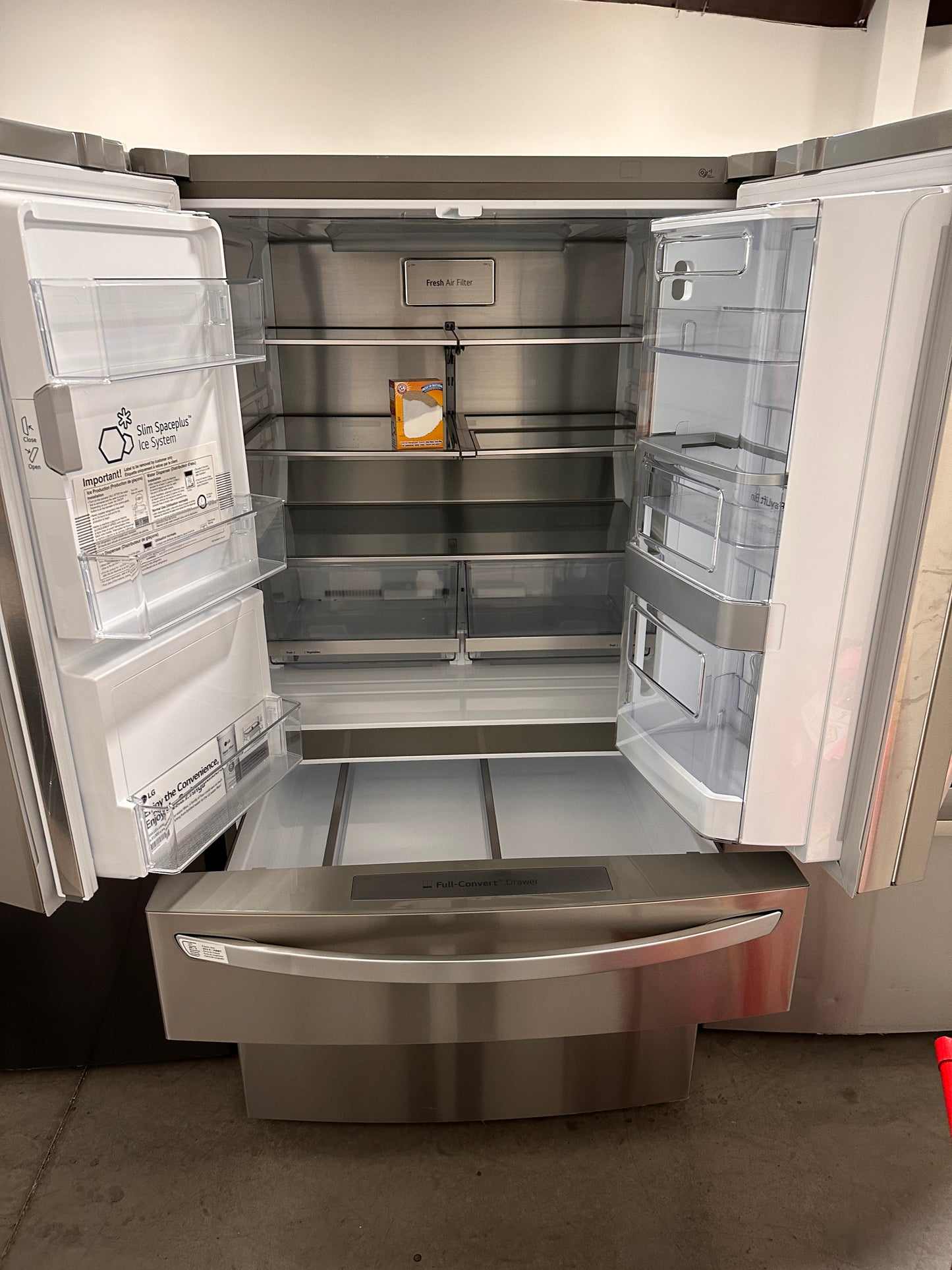 NEW 4 DOOR SMART LG REFRIGERATOR - REF12737 LRMDS3006S