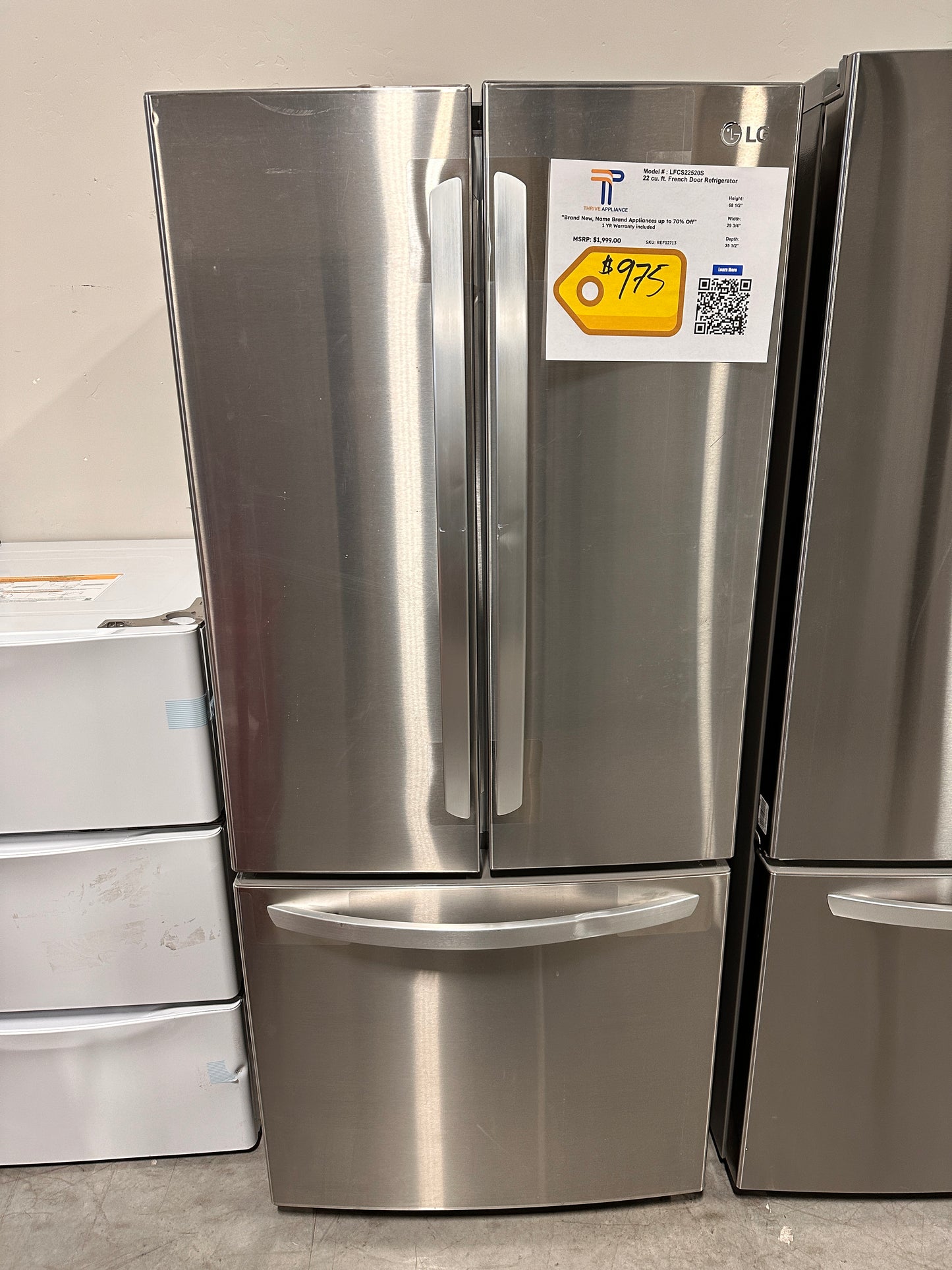 LG - 21.8 Cu. Ft. French Door Refrigerator - Stainless steel Model:LFCS22520S REF12713