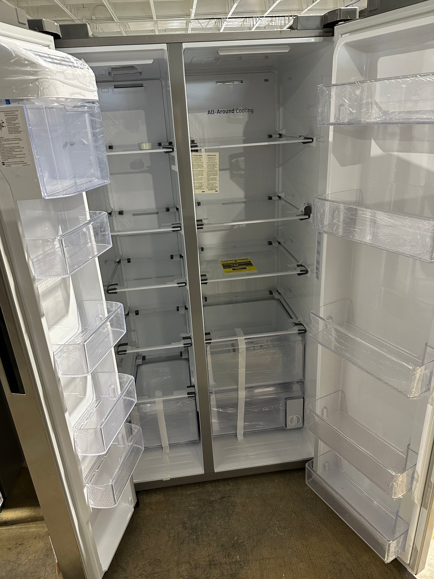 LARGE CAPACITY SAMSUNG SMART REFRIGERATOR MODEL: RS28A500ASR REF12297S
