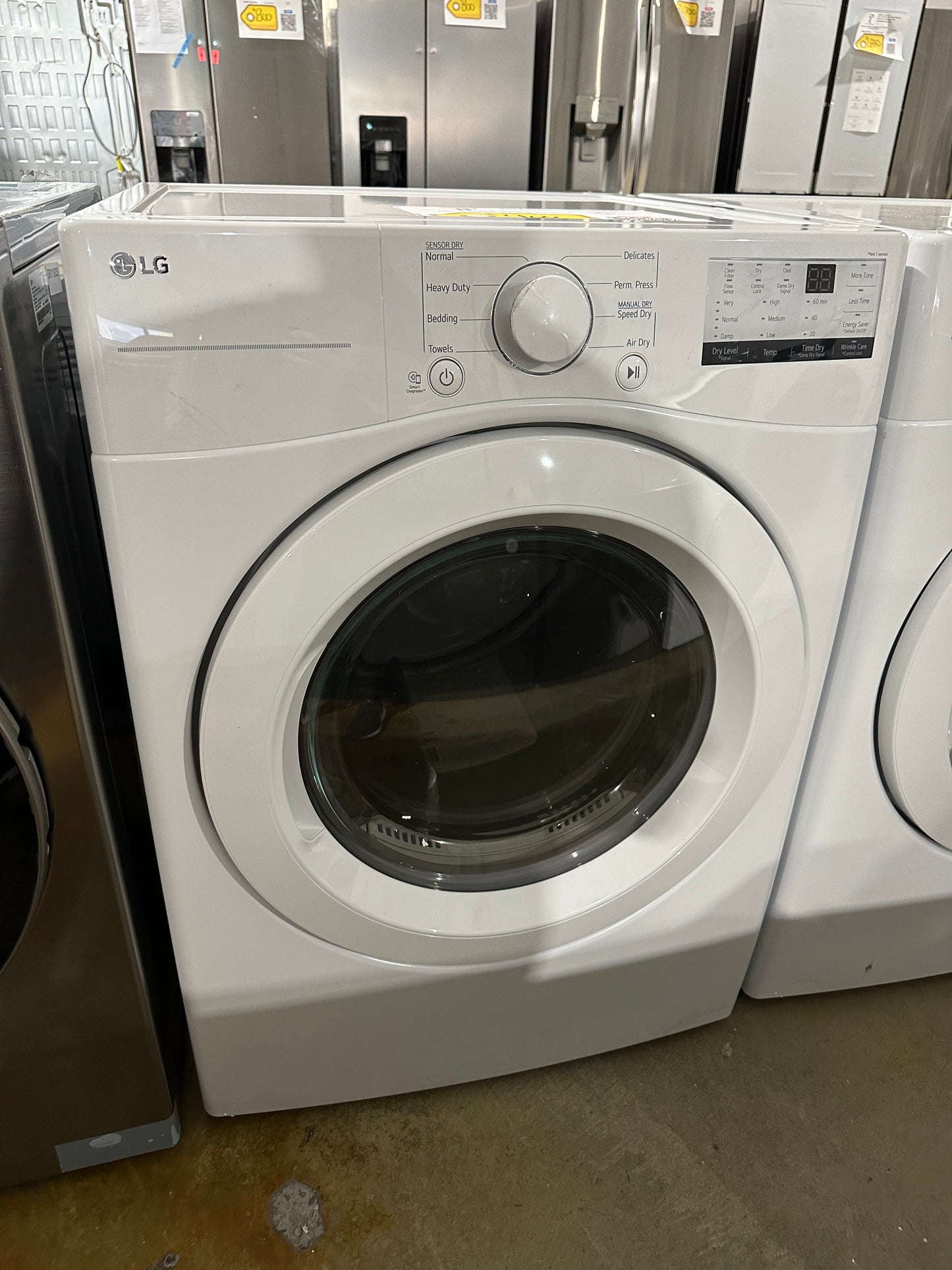 GREAT NEW WHITE STACKABLE ELECTRIC DRYER MODEL: DLE3400W DRY11932S