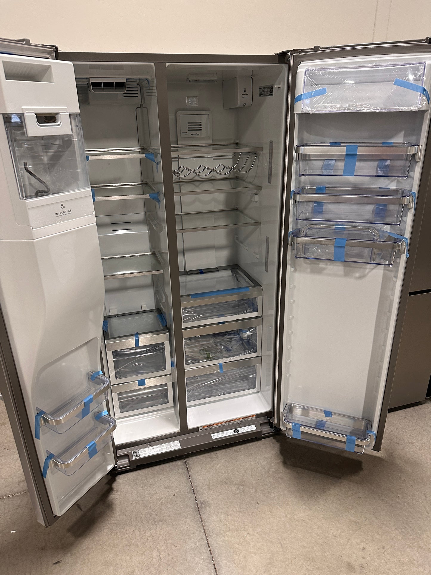 COUNTER DEPTH SIDE BY SIDE KITCHENAID REFRIGERATOR Model:KRSC700HPS REF12892