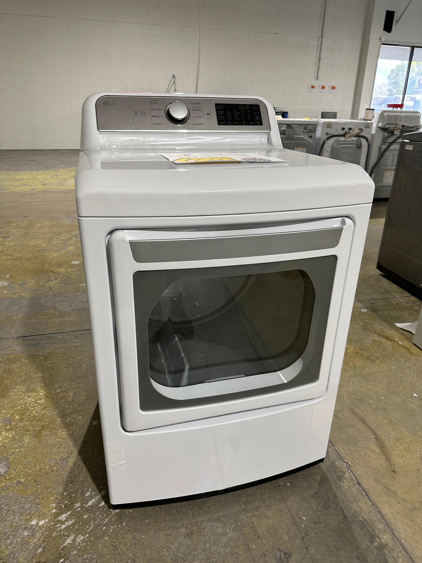 NEW LG ELECTRIC DRYER WITH EASYLOAD DOOR MODEL:DLE7400WE DRY11819S