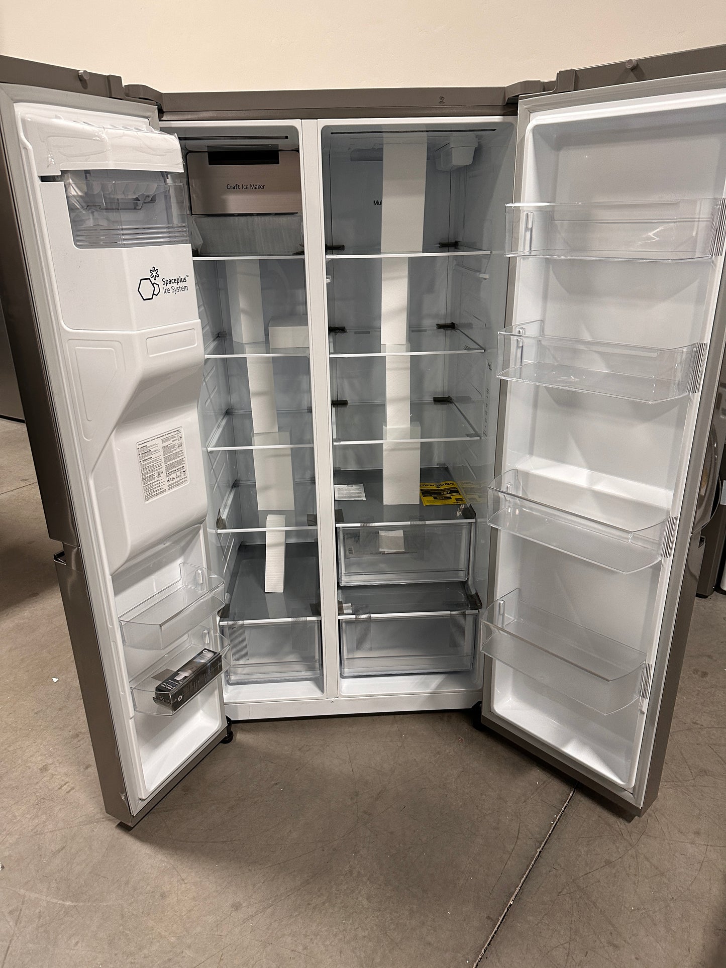 Side-by-Side Refrigerator with SpacePlus Ice - Stainless steel Model:LRSXS2706S REF12903