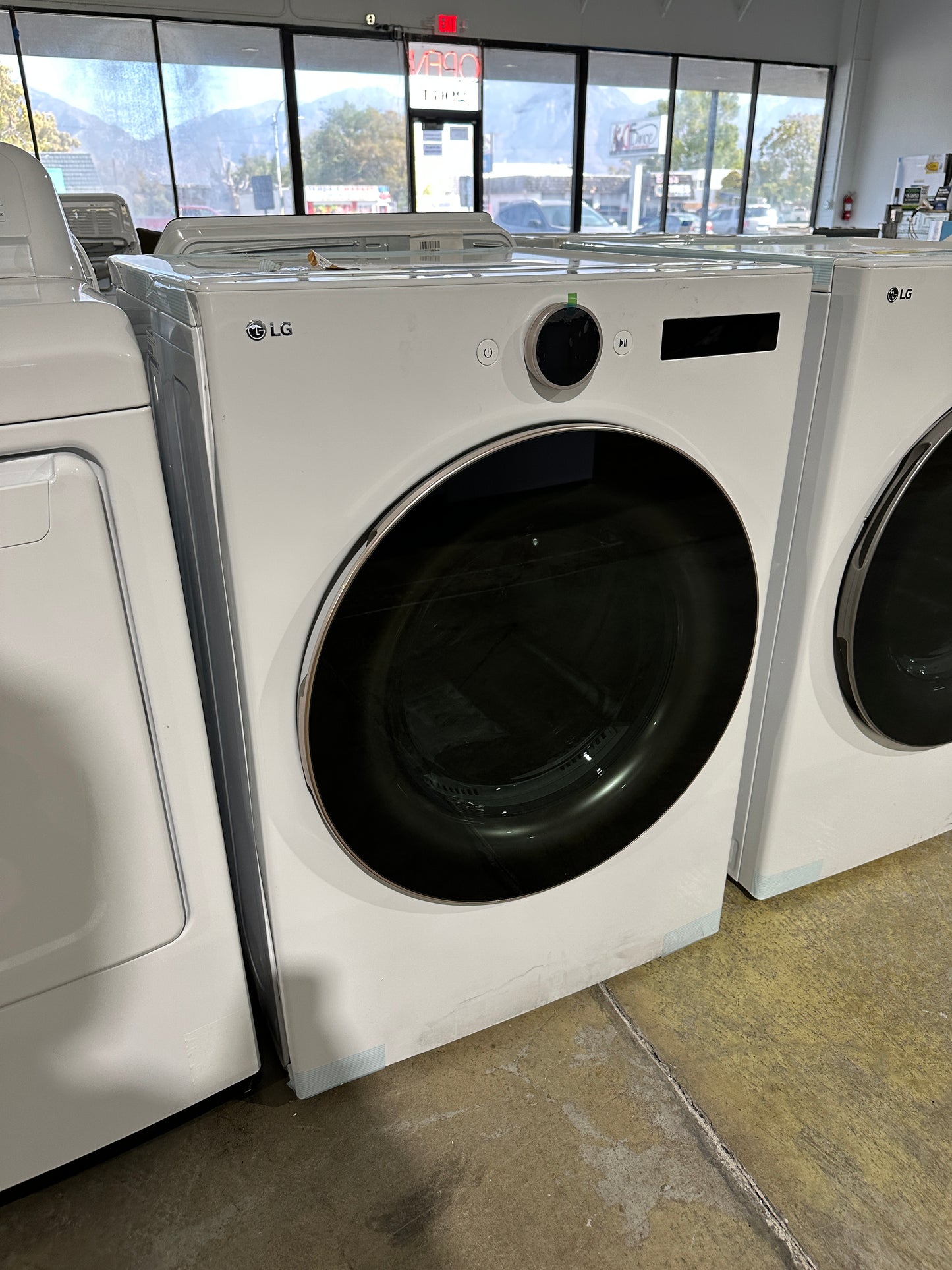 NEW LG SMART ELECTRIC DRYER WITH STEAM MODEL: DLEX6500W DRY11912S