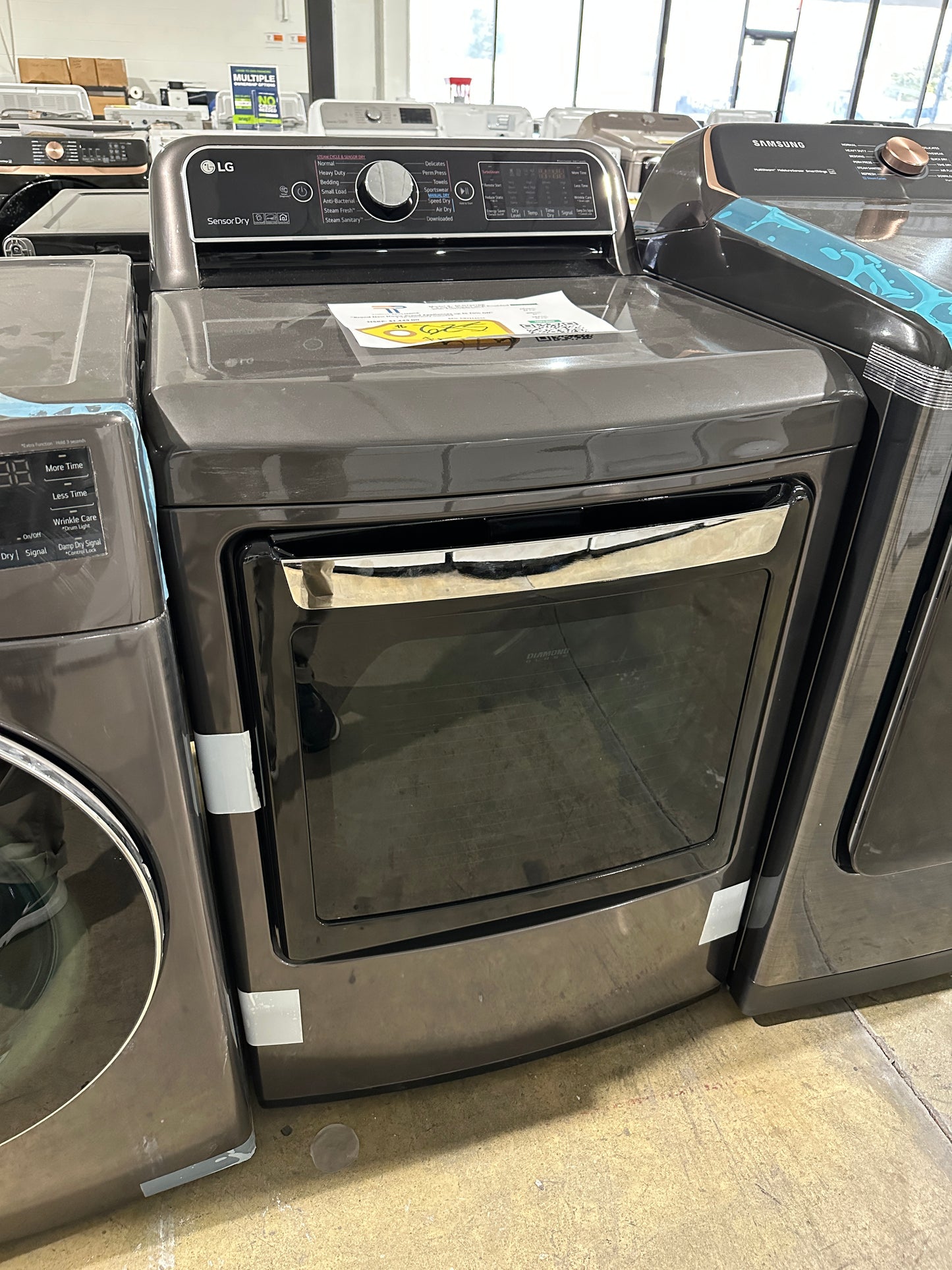 SALE PRICE SMART GAS DRYER with STEAM - DRY11403S DLGX7901BE