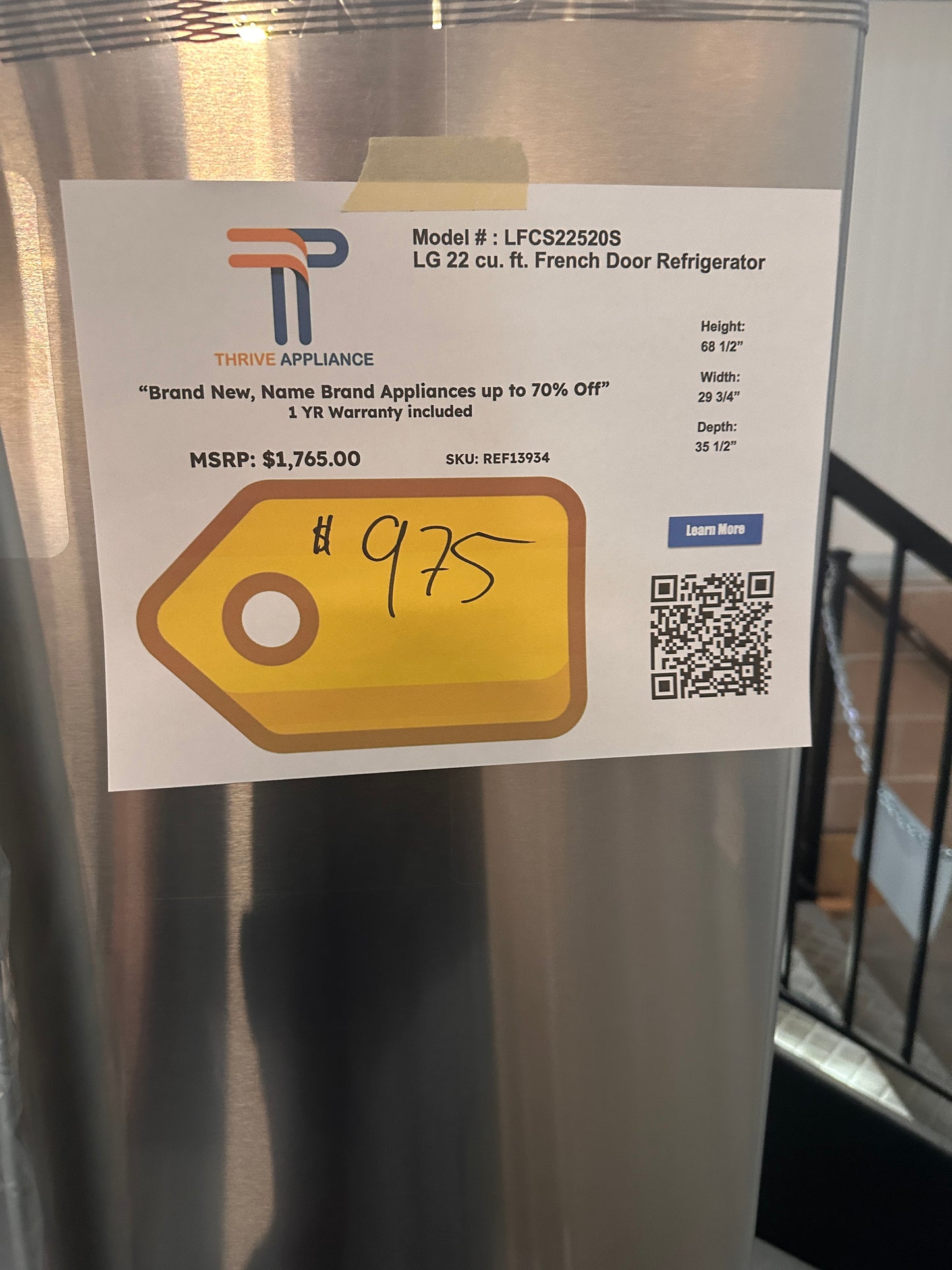 LG 21.8 Cu ft French Door Refrigerator MODEL: LFCS22520S REF13934