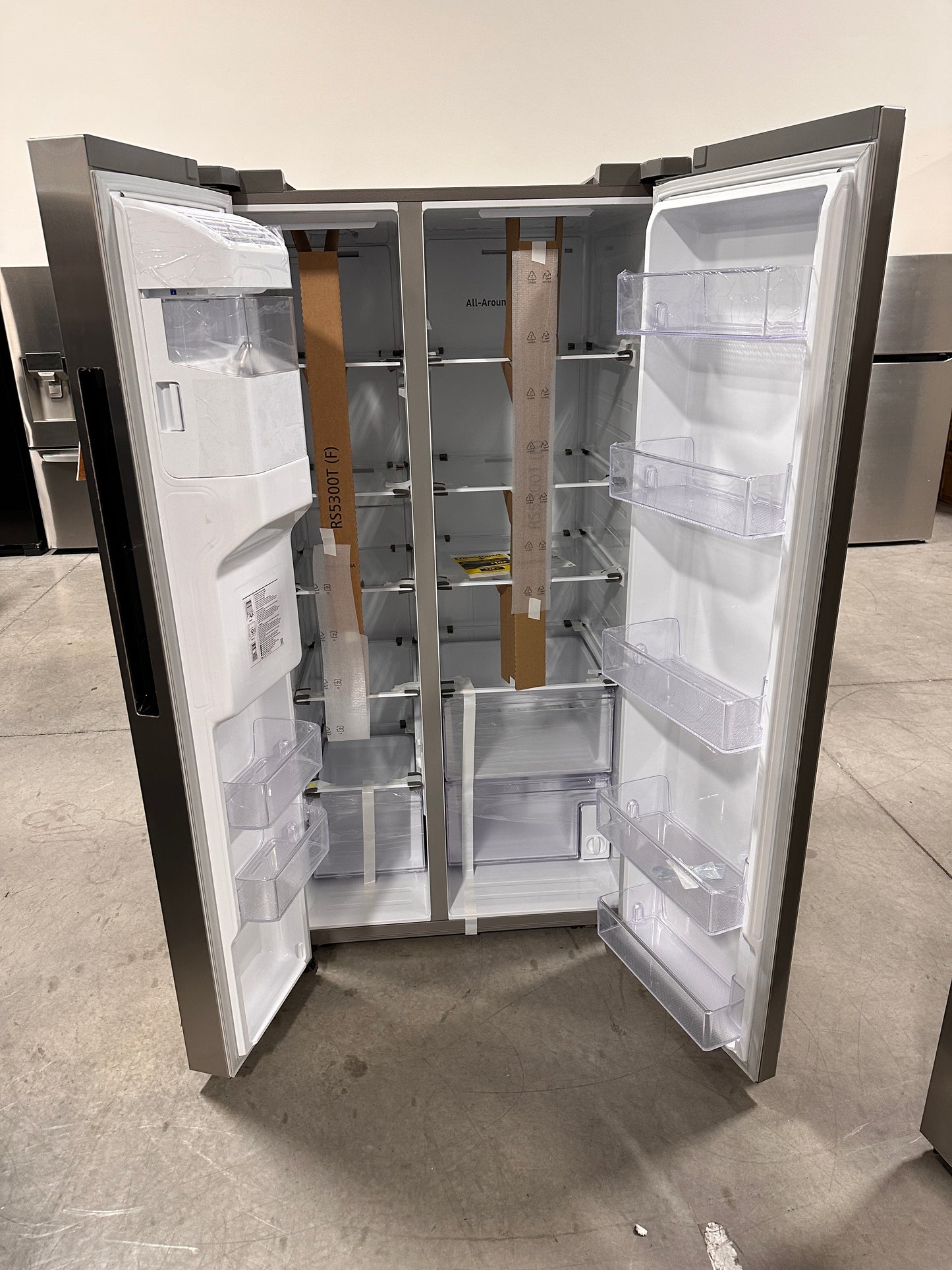 Samsung - 27.4 Cu. Ft. Side-by-Side Refrigerator - Stainless steel Model:RS27T5200SR REF12925