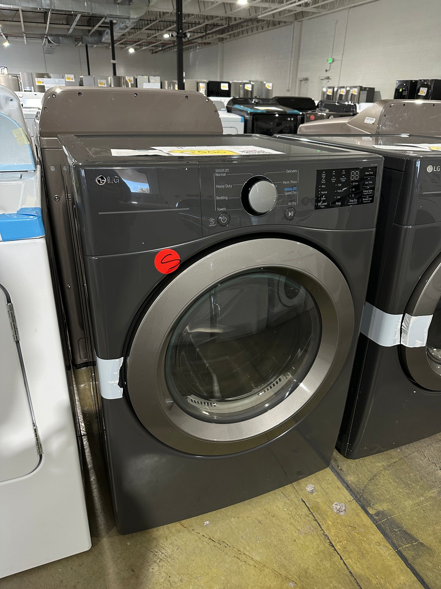 LG - 7.4 Cu. Ft. Electric Dryer with Wrinkle Care - Middle Black MODEL: DLE3470M DRY11946S