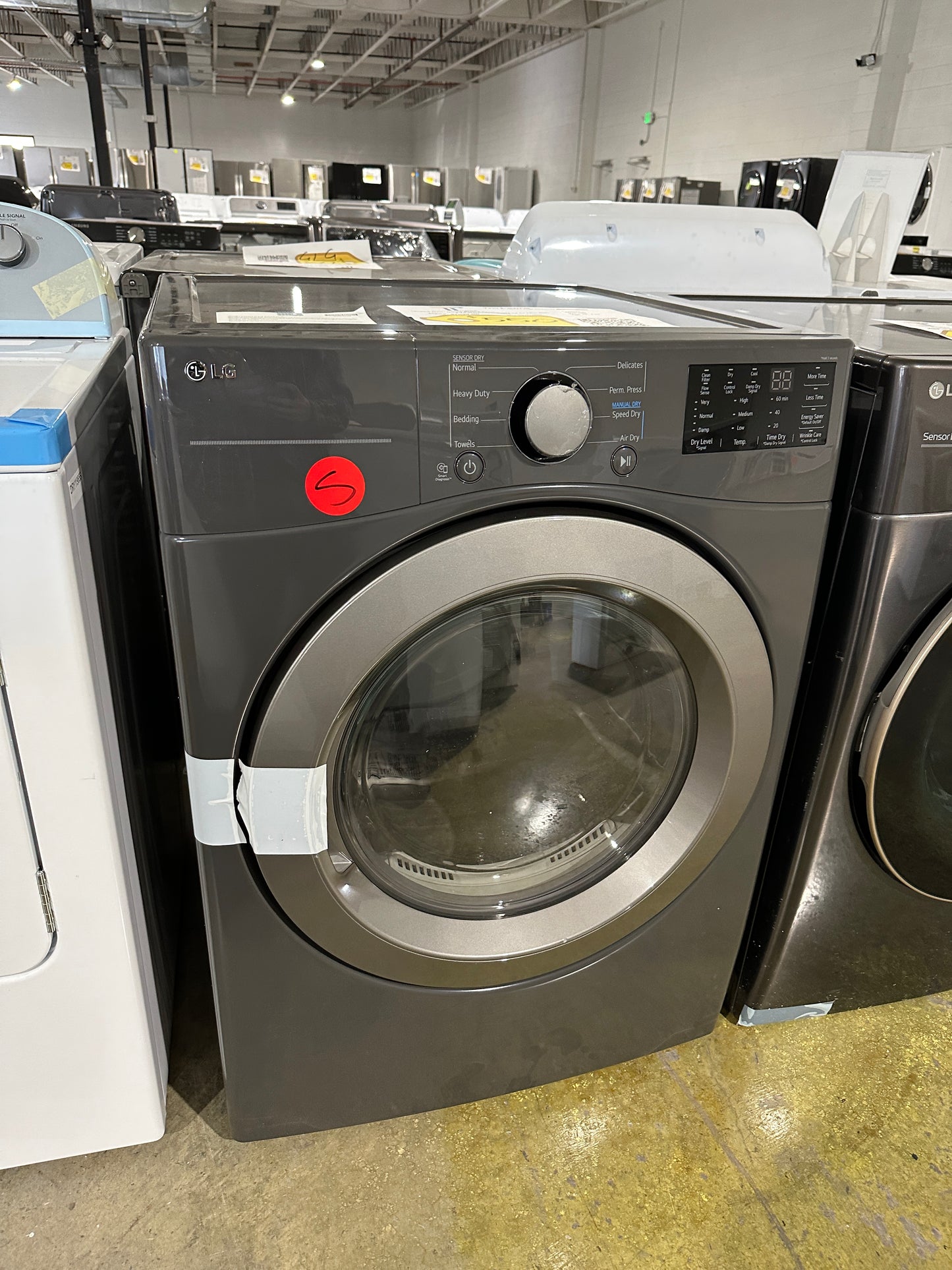 STACKABLE ELECTRIC DRYER WITH WRINKLE CARE MODEL: DLE3470M DRY11950S