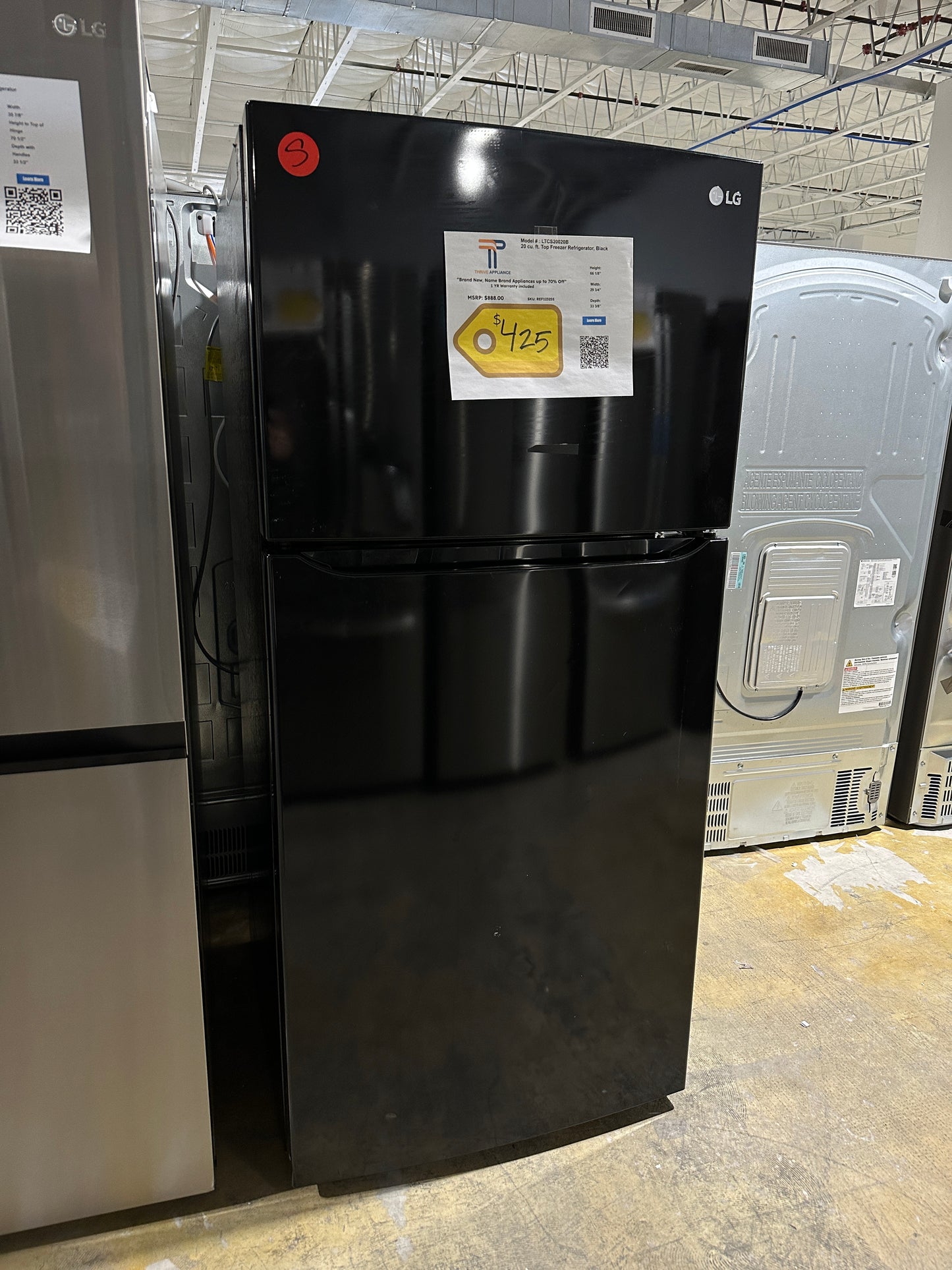 GREAT NEW BLACK LG TOP FREEZER REFRIGERATOR MODEL: LTCS20020B REF12325S