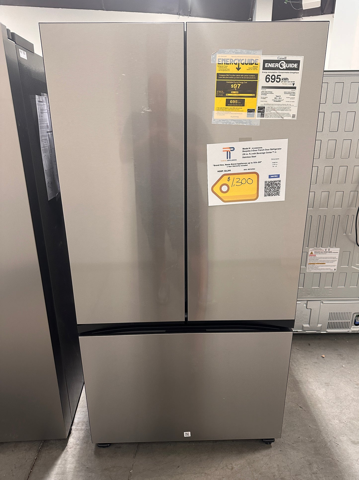 BEAUTIFUL BRAND NEW SAMSUNG FRENCH DOOR REFRIGERATOR WITH BEVERAGE CENTER MODEL: RF30BB6600QL REF13962