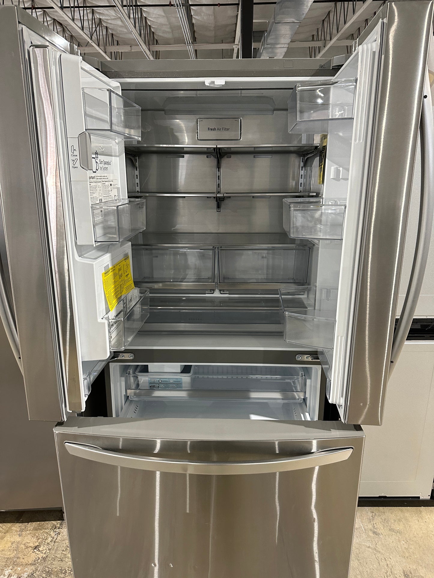 BRAND NEW FRENCH DOOR COUNTER DEPTH FRIDGE - REF11600S LRFXC2416S