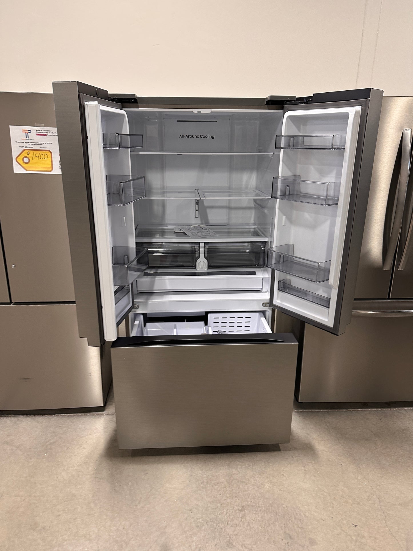 GORGEOUS NEW COUNTER DEPTH SAMSUNG REFRIGERATOR MODEL: RF27CG5010S9 REF13955