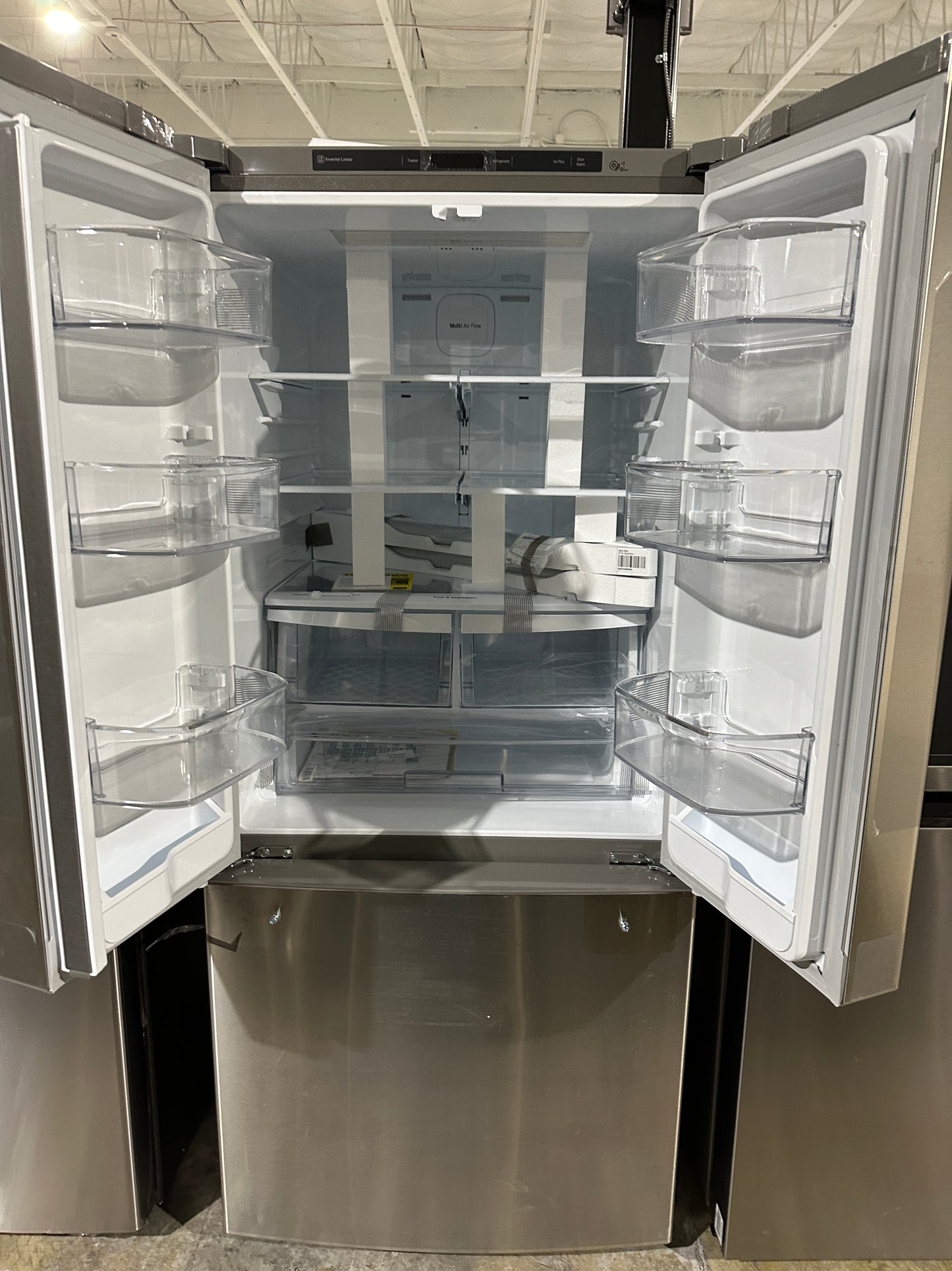 DISCOUNTED GREAT NEW LG FRENCH DOOR REFRIGERATOR with SMART COOLING MODEL: LFCS22520S REF12336S