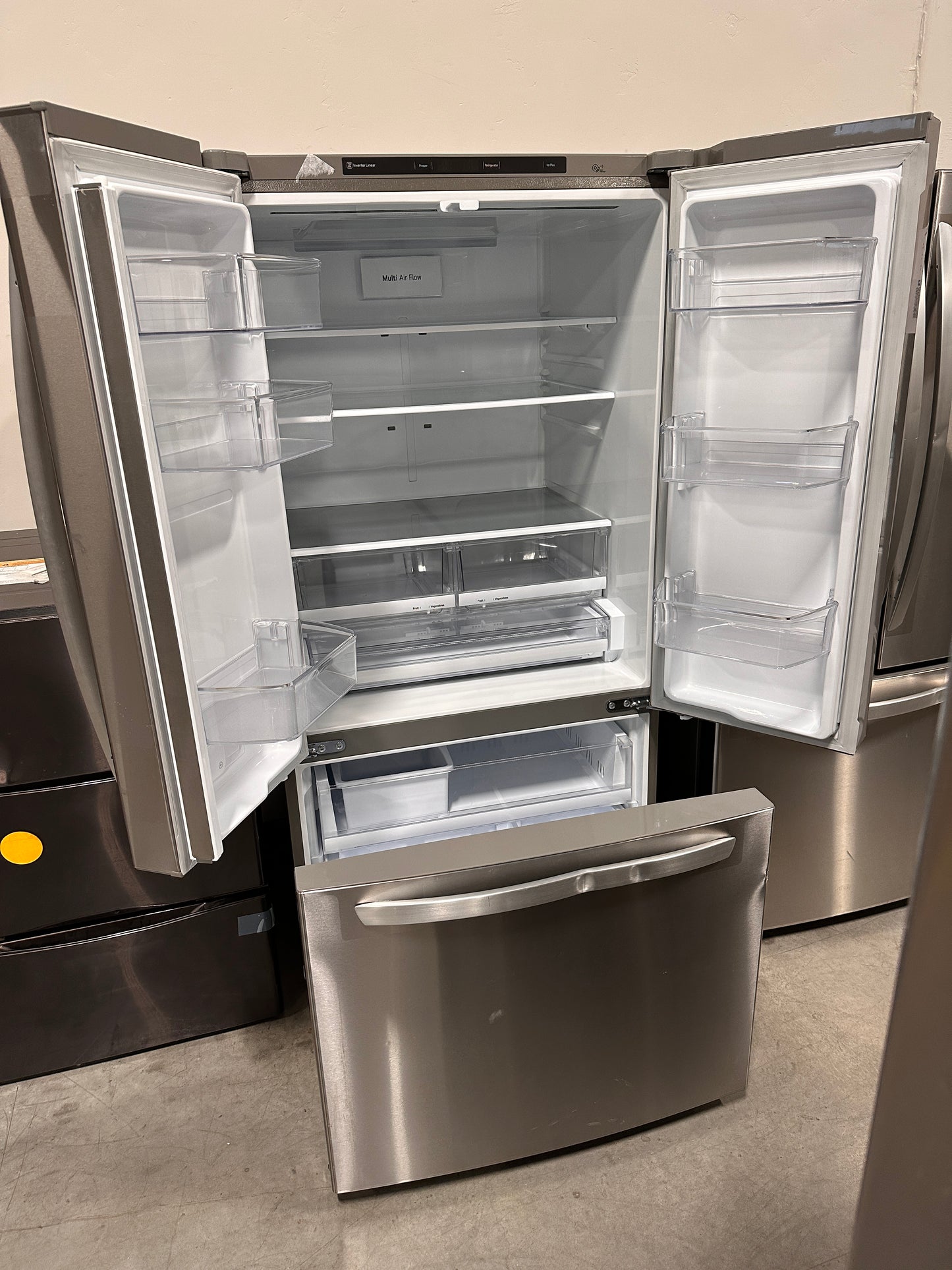 NEW LG FRENCH DOOR REFRIGERATOR - STAINLESS STEEL - Model:LRFCS25D3S REF12944