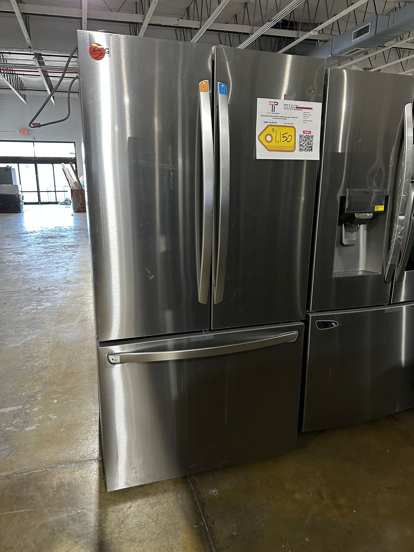 COUNTER DEPTH SMART LG REFRIGERATOR with INTERNAL WATER DISPENSER MODEL: LRFLC2706S REF12333S