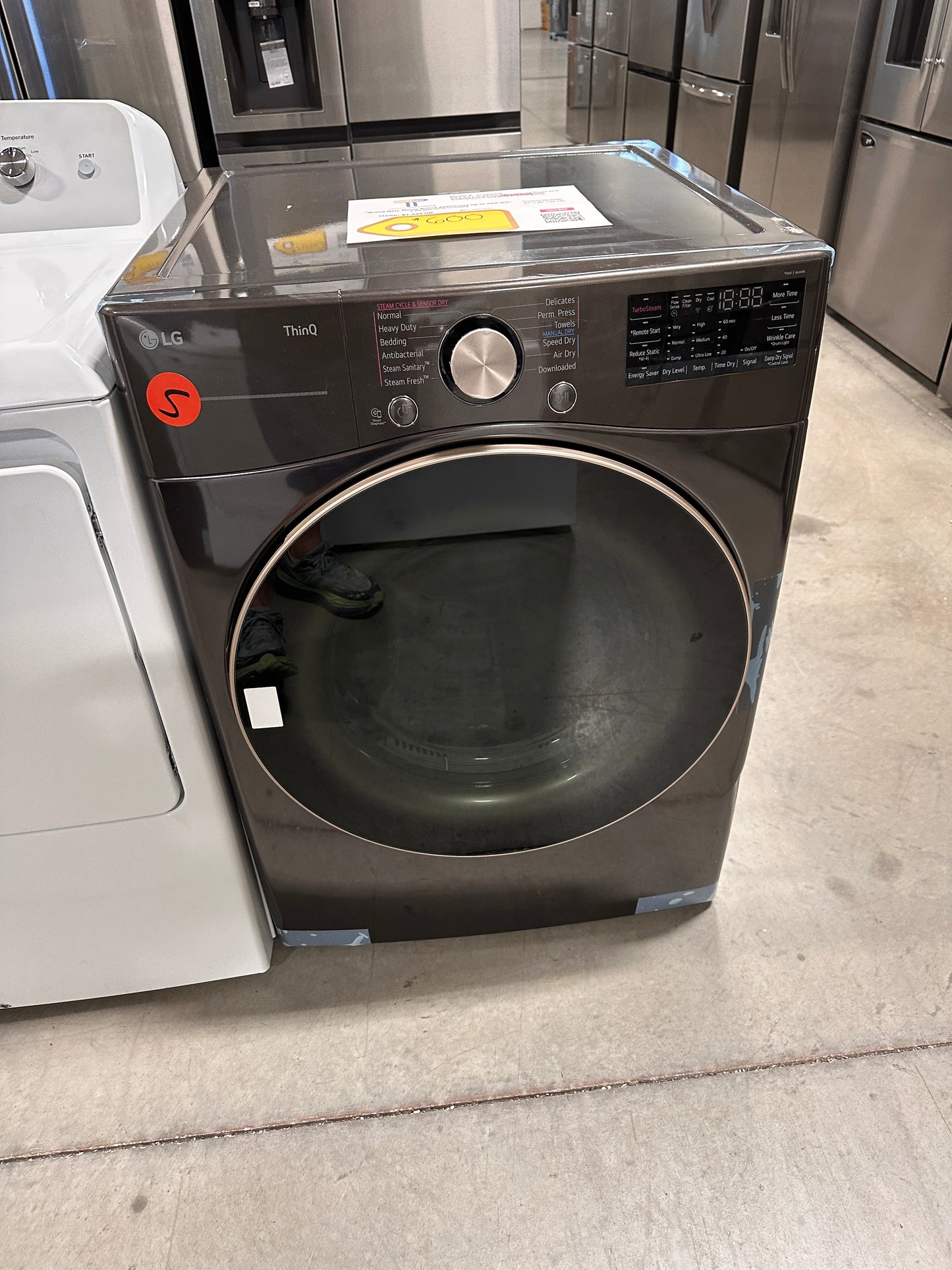 LG 7.4 Cu. Ft. Front Load Electric Dryer with TurboSteam MODEL: DLEX4000B DRY13131