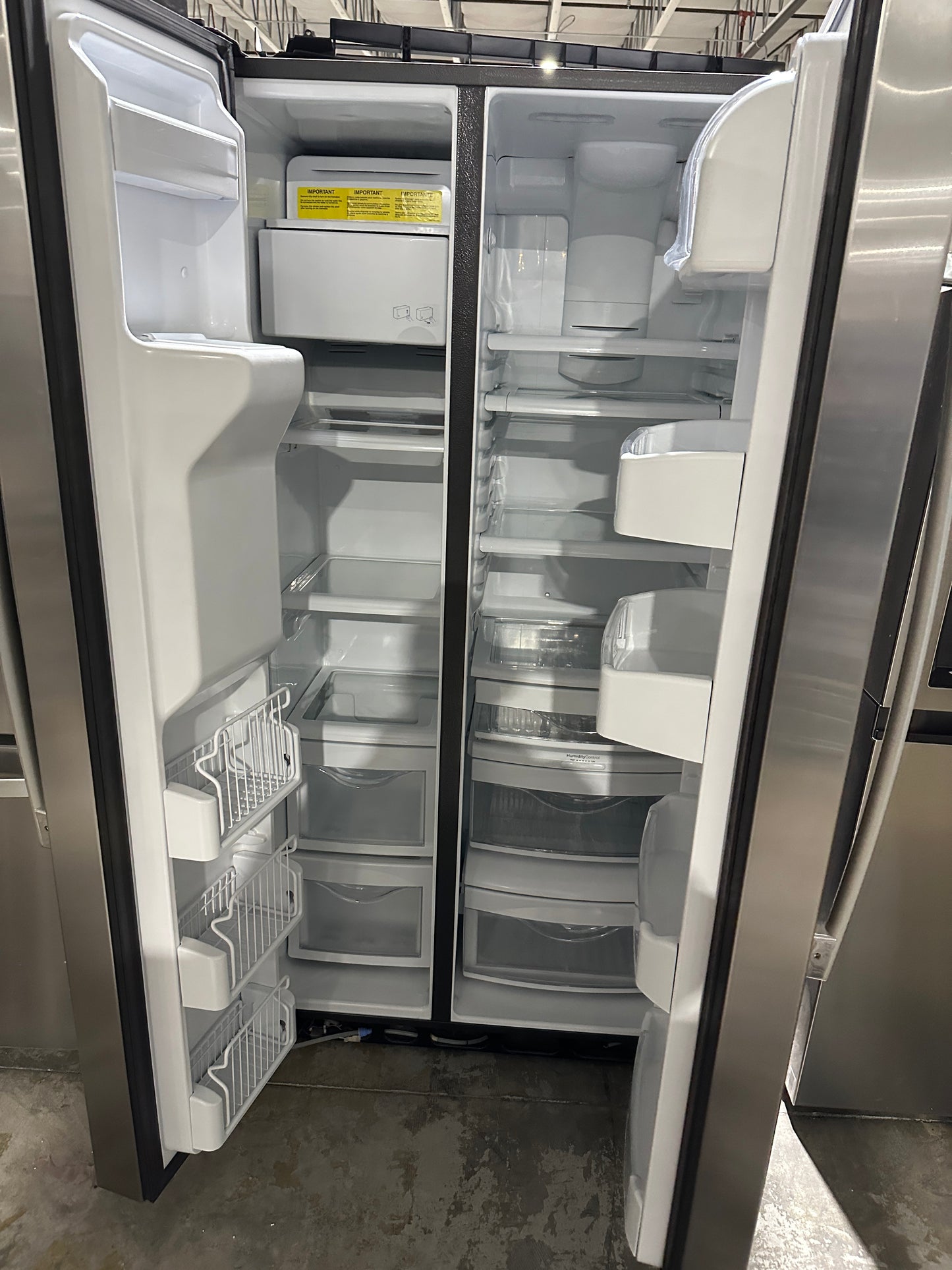 COUNTER DEPTH GE SIDE BY SIDE REFRIGERATOR - REF12014S PZS22MYKFS