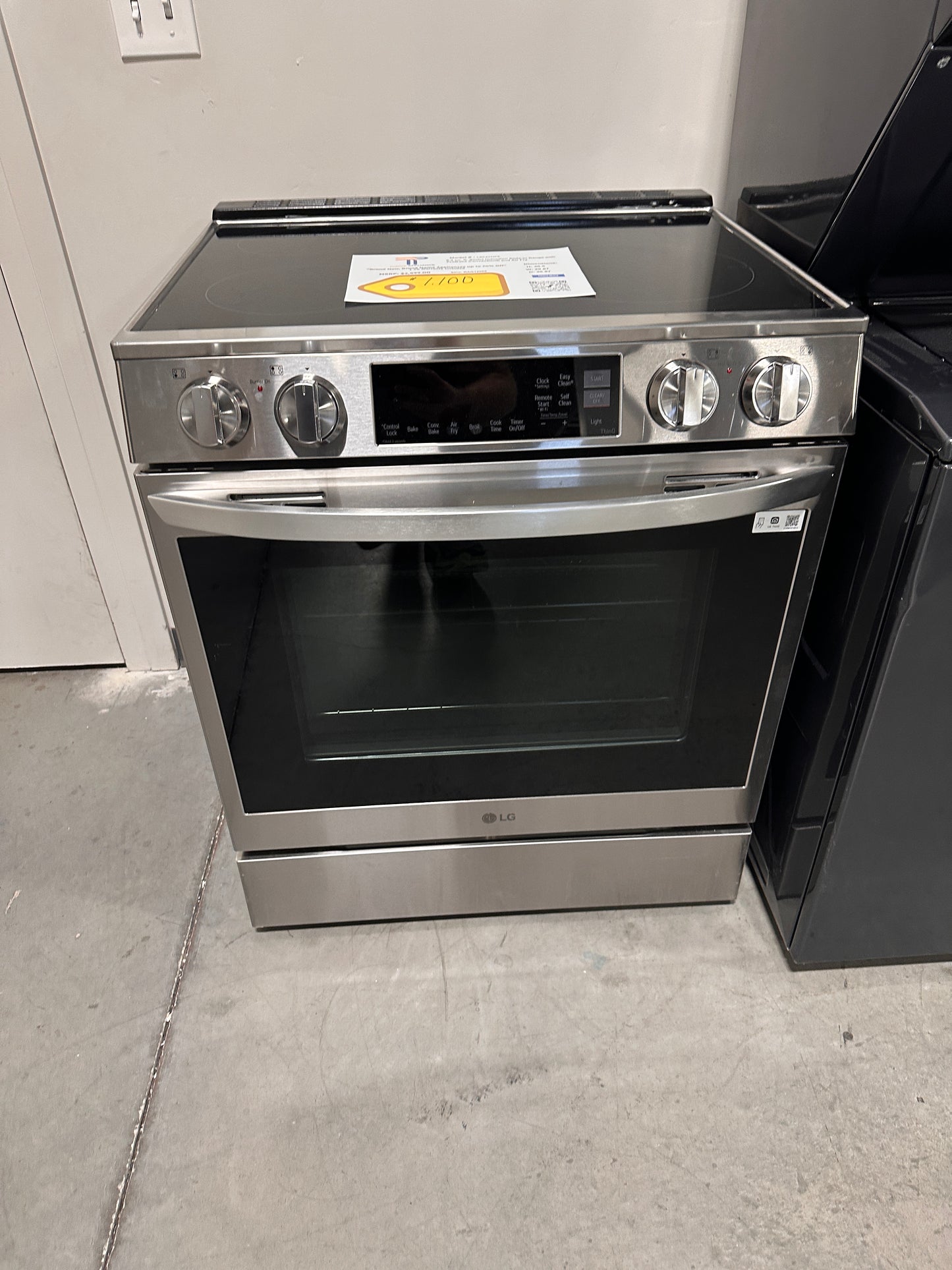 GORGEOUS NEW LG SMART INDUCTION RANGE MODEL: LSIL6334FE RAG12055
