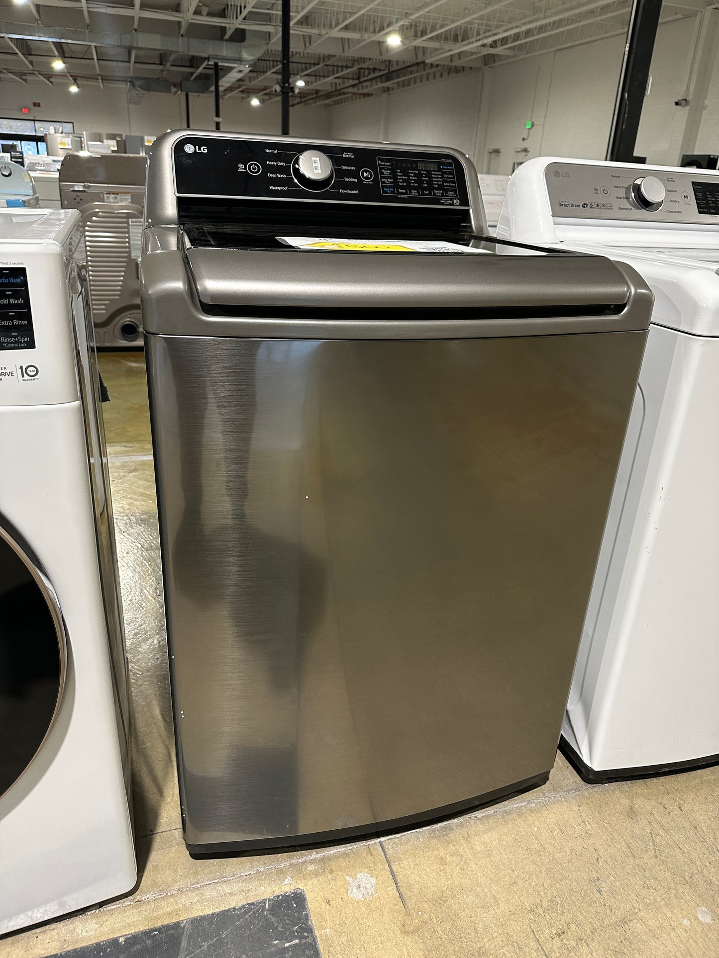 GREAT NEW LG SMART TOP LOAD WASHER WITH 4-WAY AGITATOR MODEL: WT7405CV WAS12051S