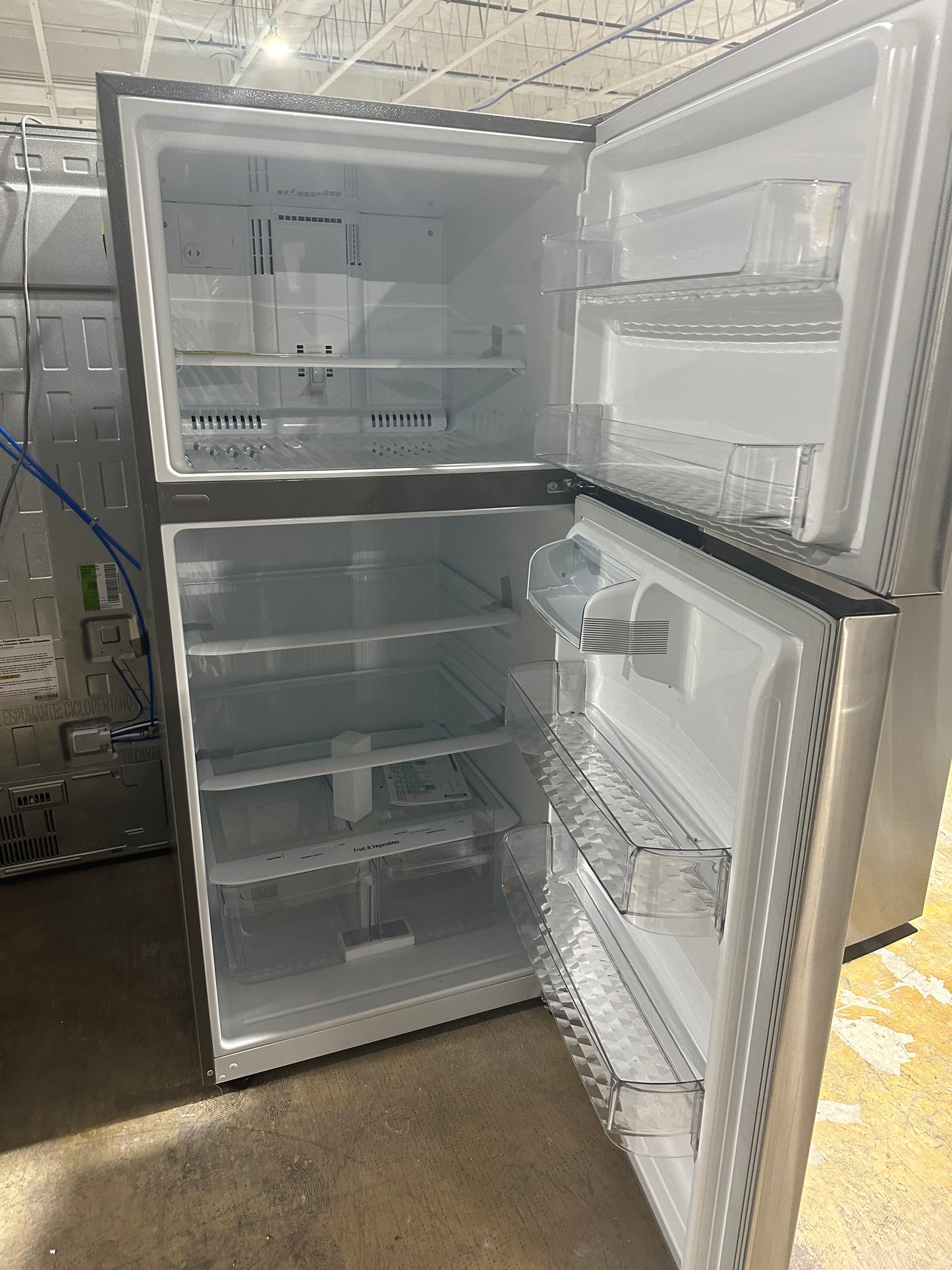 GREAT DRINK FRIDGE - TOP FREEZR STAINLESS STEEL LG REFRIGERATOR MODEL: LTCS20020S REF12368S