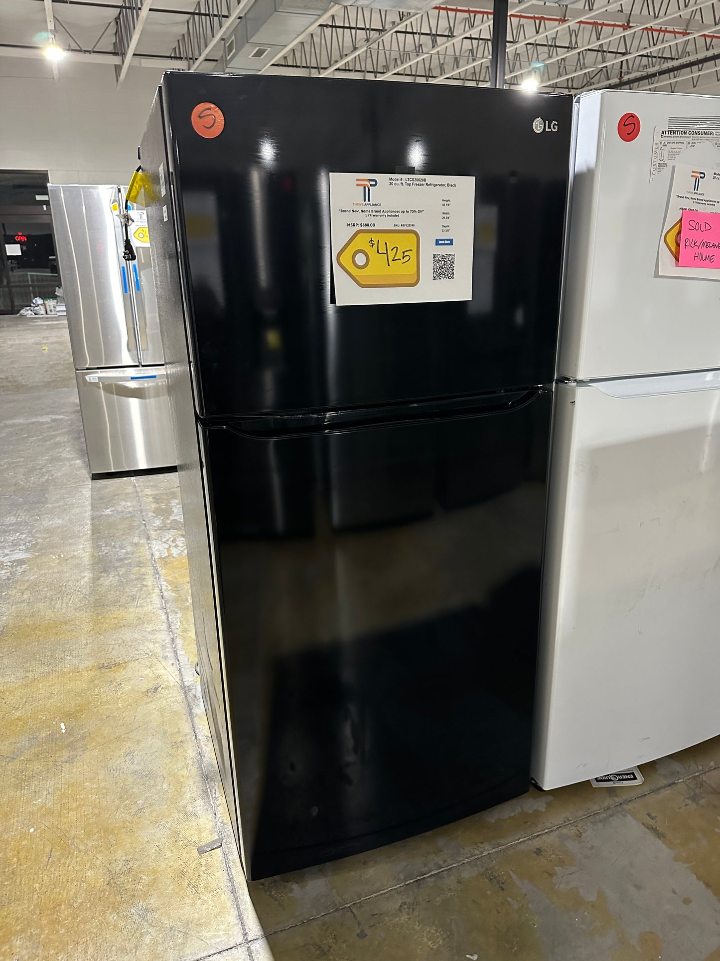 GREAT GARAGE FRIDGE - BLACK LG TOP FREEZER REFRIGERATOR MODEL: LTCS20020B REF12339S