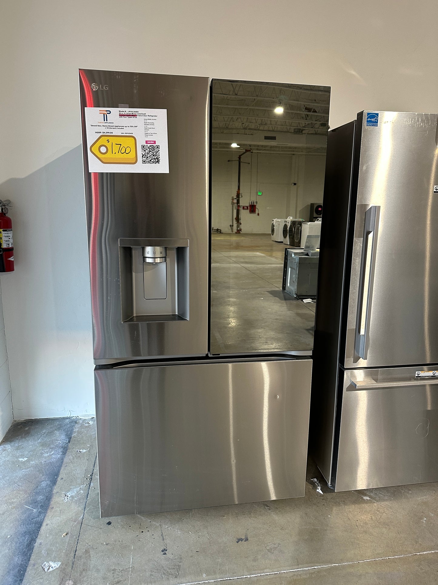 NEW COUNTER DEPTH SMART REFRIGERATOR with MIRROR INSTAVIEW MODEL: LRYKC2606S REF12363S
