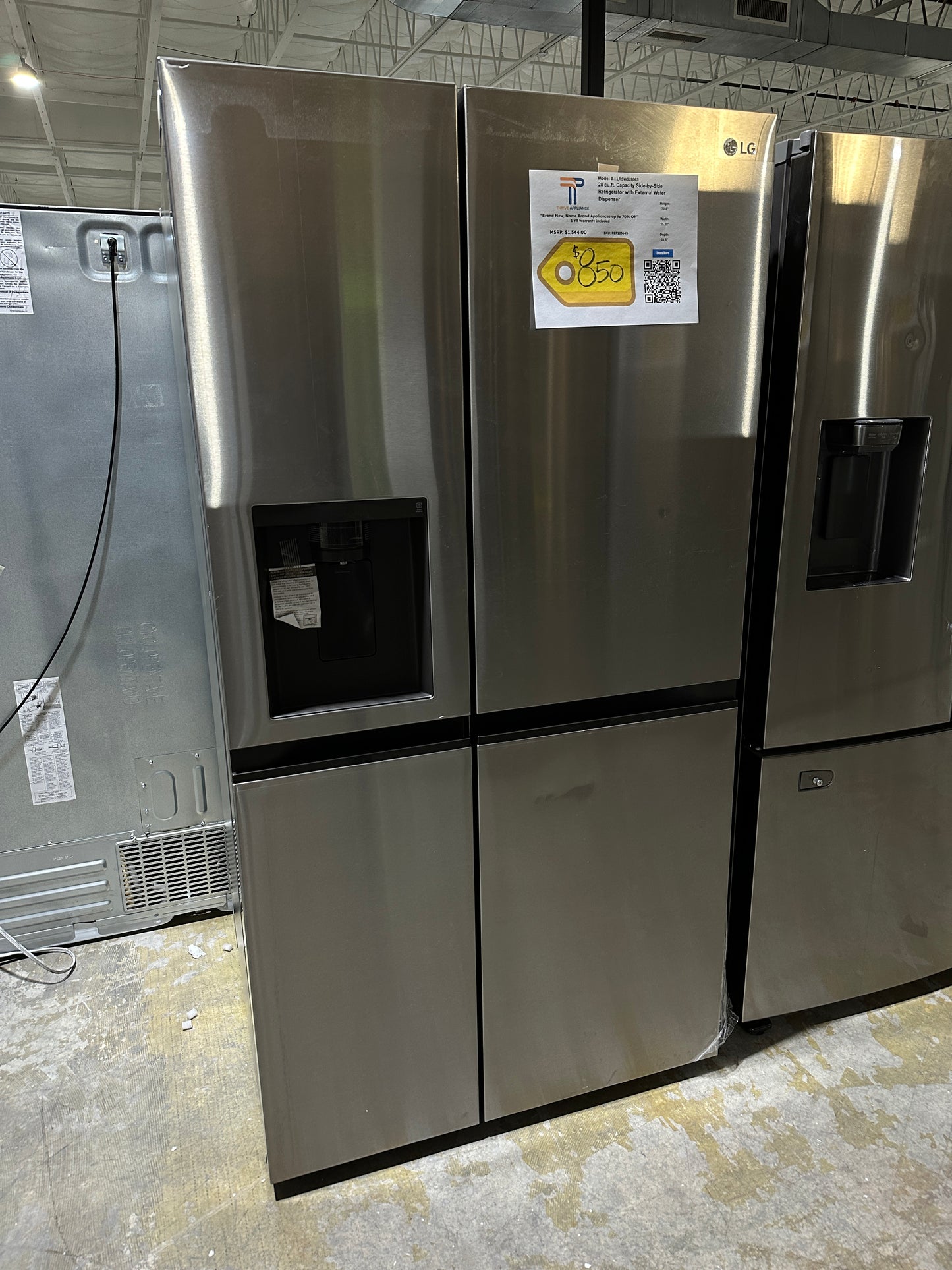 GREAT NEW LG STAINLESS STEEL SIDE BY SIDE REFRIGERATOR MODEL: LRSWS2806S REF12364S