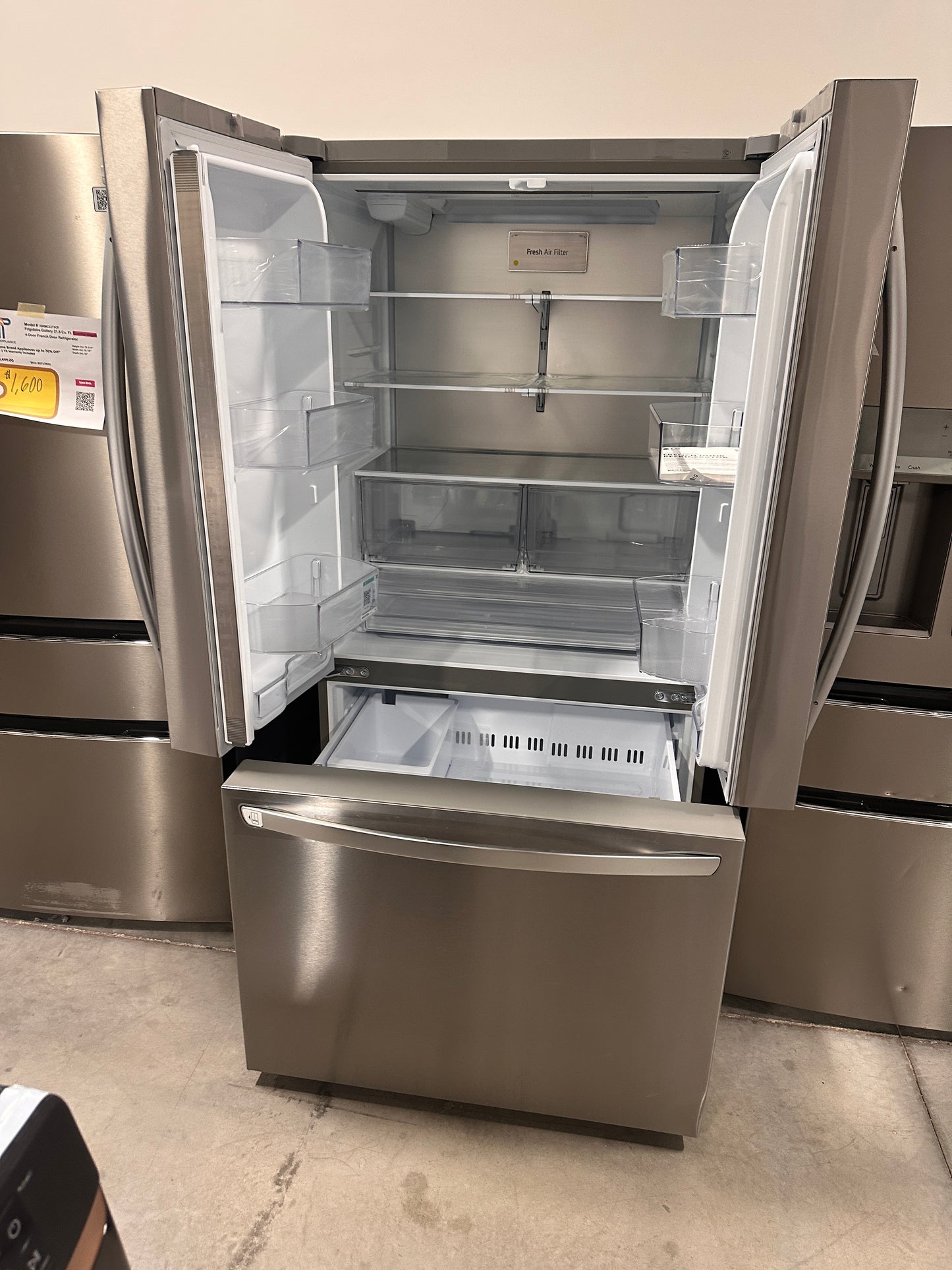 27 cu. ft. Smart Counter-Depth MAX French Door Refrigerator LG MODEL: LRFLC2706S REF13870