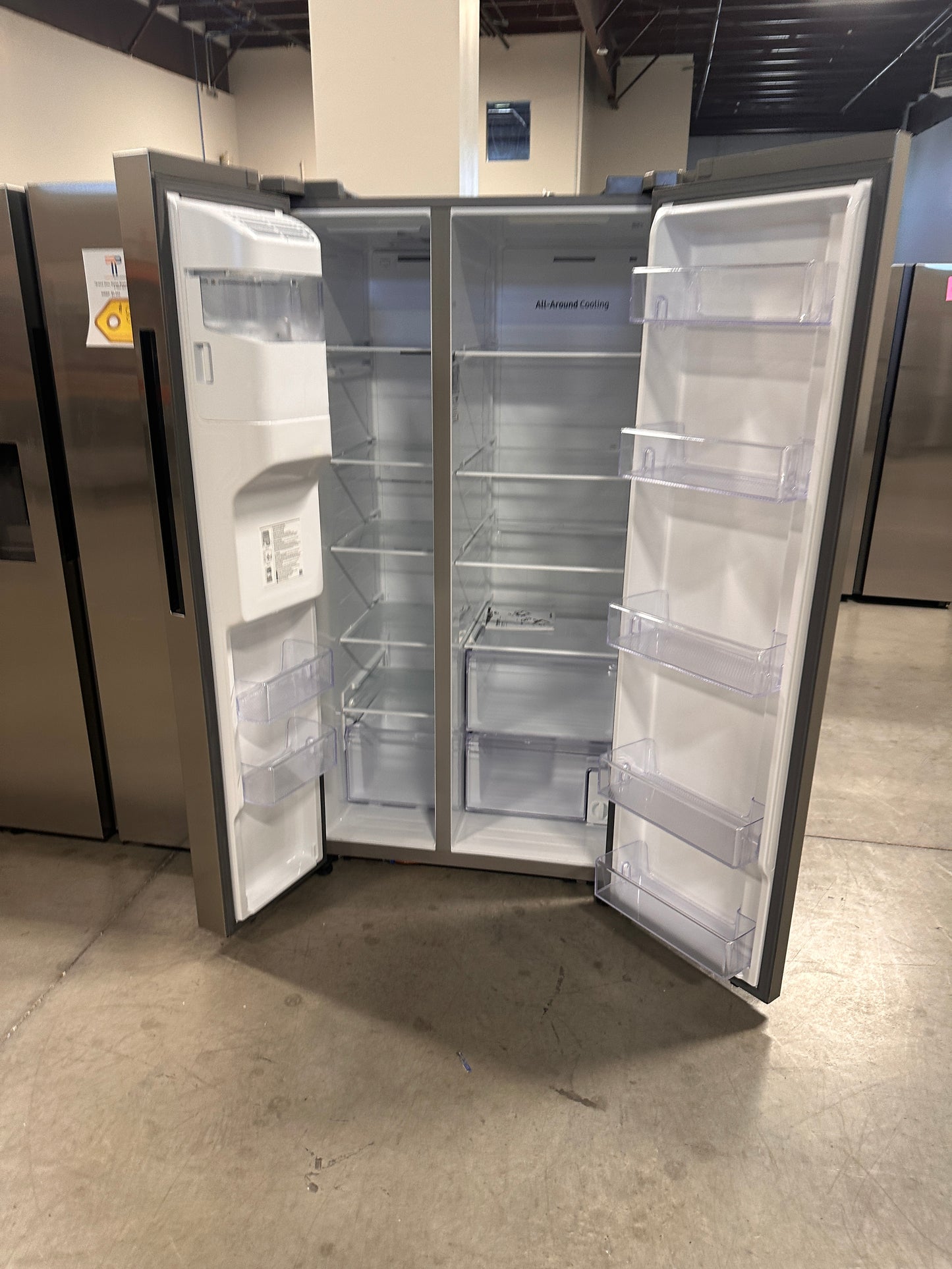 BRAND NEW! Samsung 27.4 cu ft Side by Side Refrigerator MODEL: RS27T5200SR REF14006