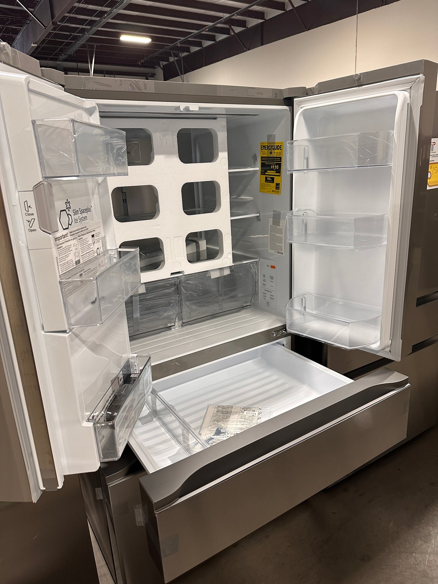 BRAND NEW! LG 28.6 Cu Ft French Door Refrigerator MODEL: LF29H8330S REF13969