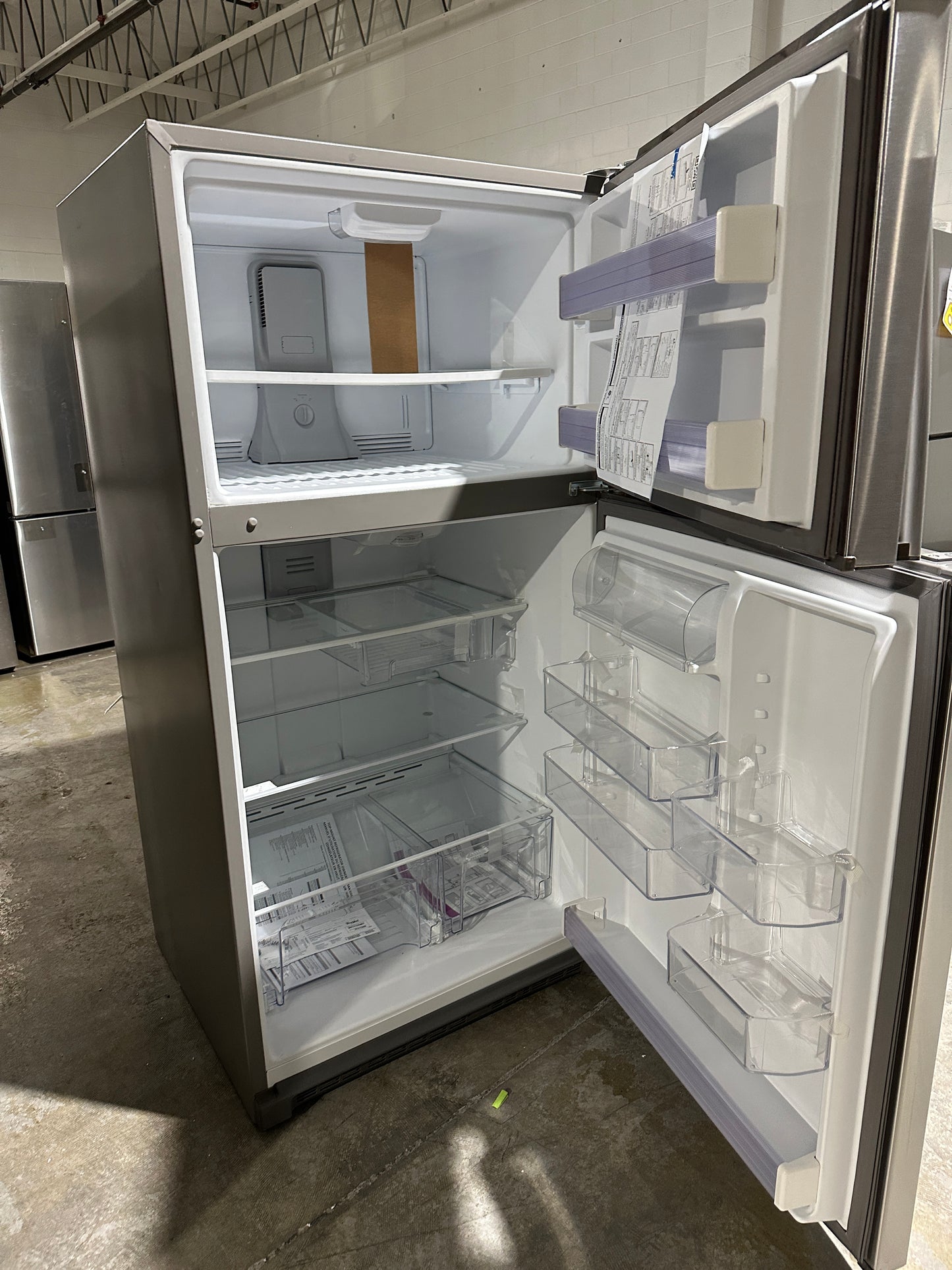 GREAT NEW WHIRLPOOL 21.3 CU FT REFRIGERATOR MODEL: WRT541SZDM REF12395S
