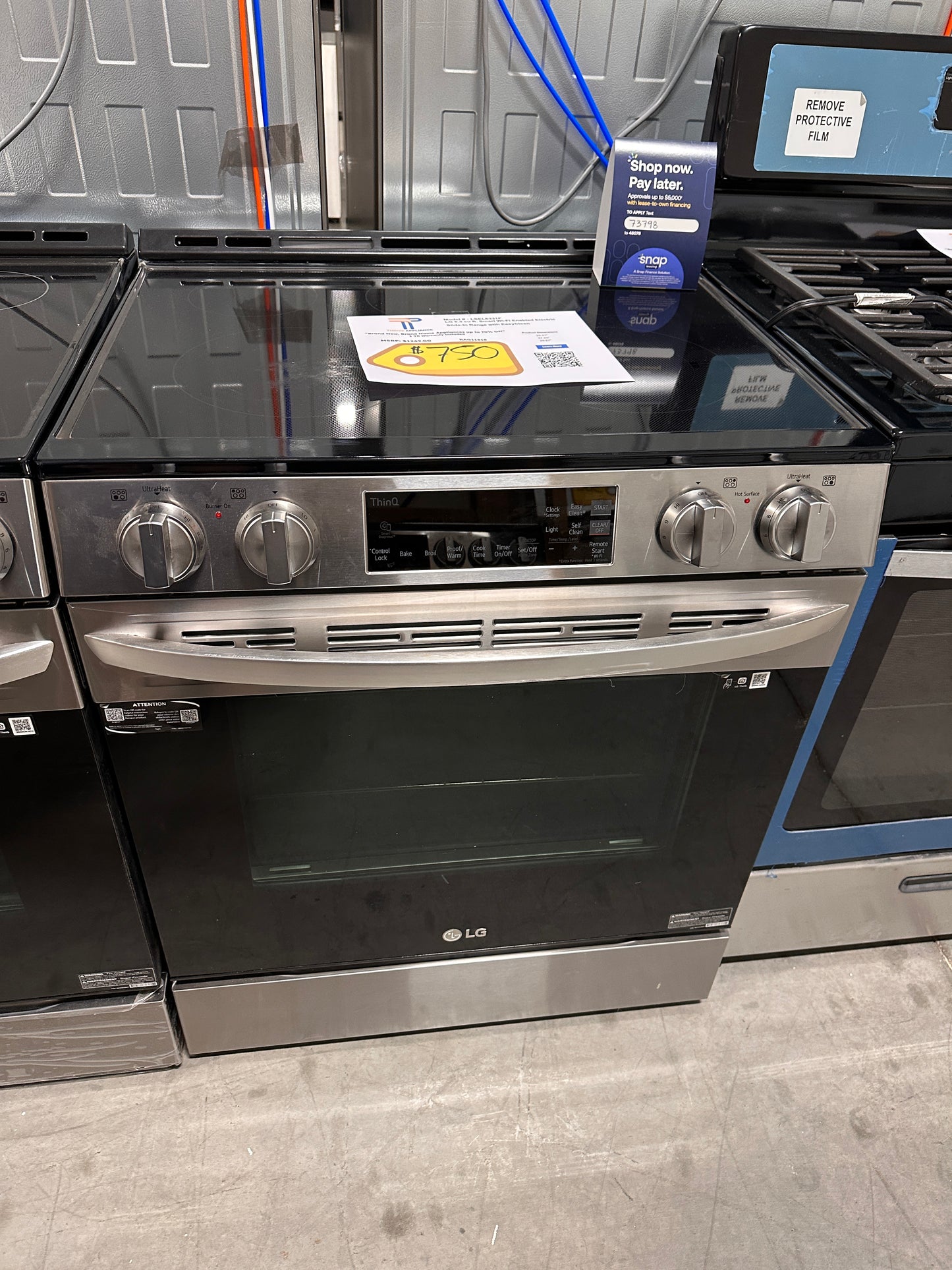 NEW LG 6.3 CU FT STAINLESS STEEL RANGE MODEL: LSEL6333F RAG11818