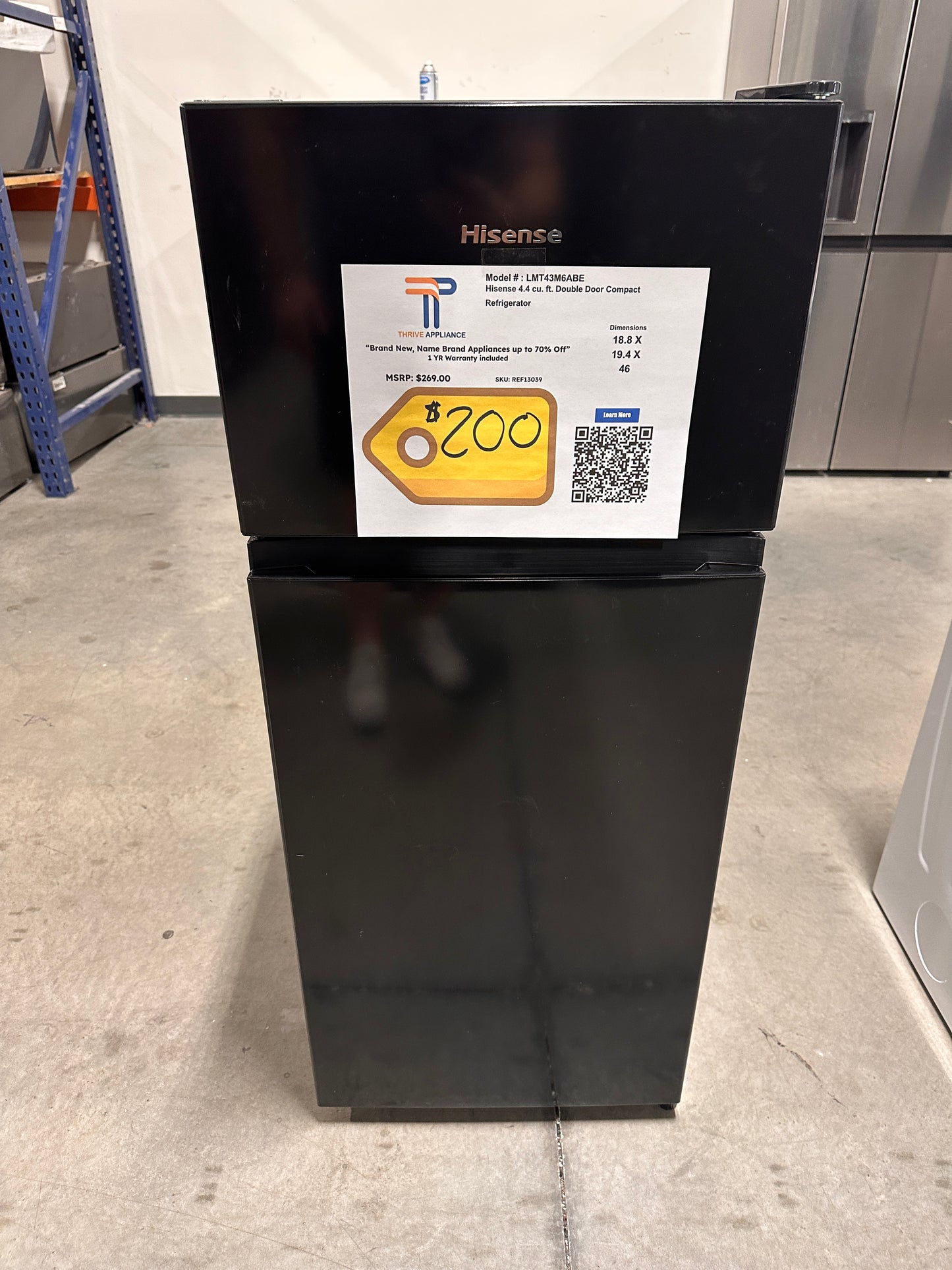 NEW MINI FRIDGE WITH FREEZER COMPARTMENT MODEL: LMT43M6ABE REF13039