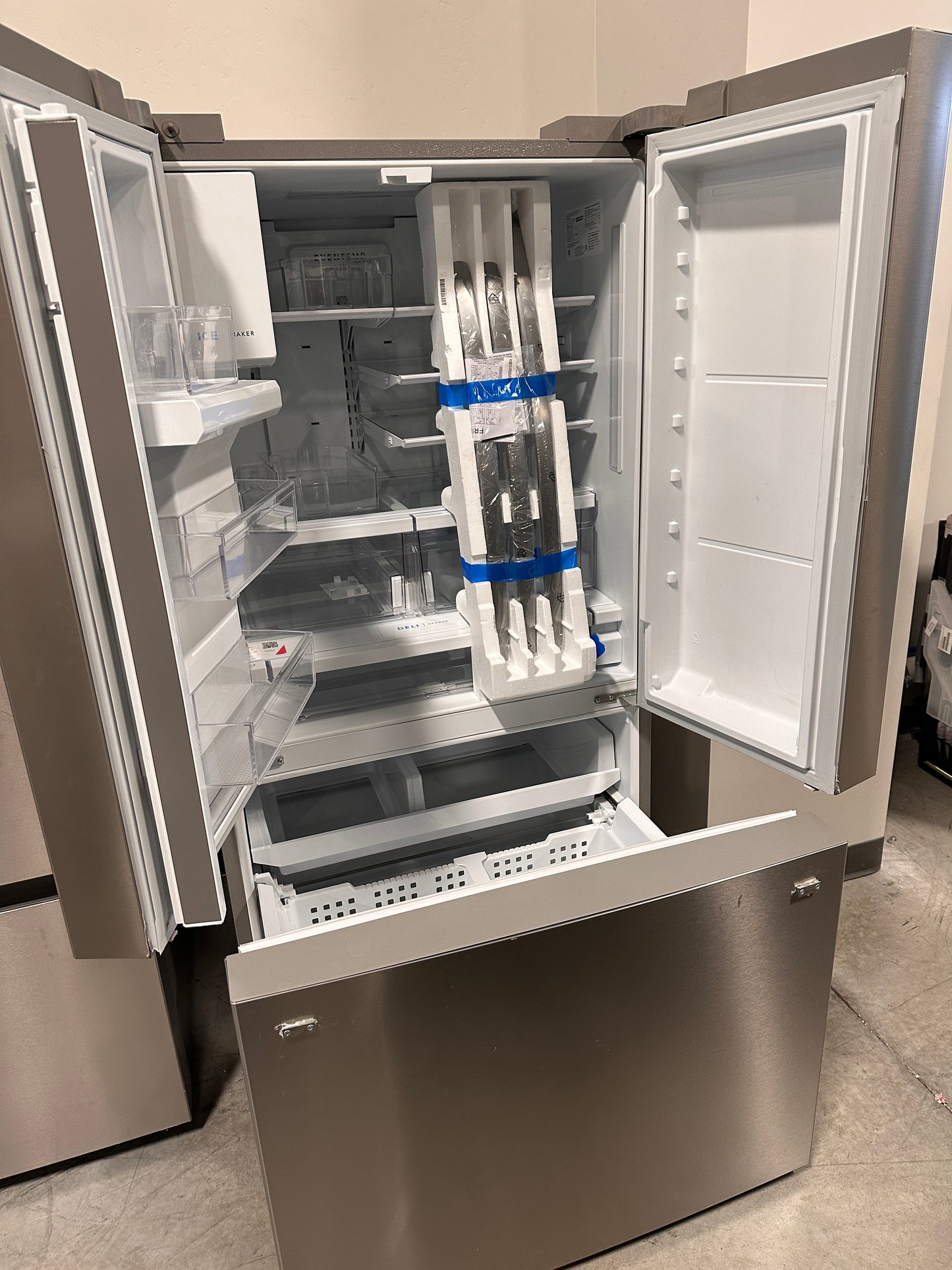 Frigidaire 27.8 Cu. Ft. French Door Refrigerator MODEL: FRFS282LAF REF13918