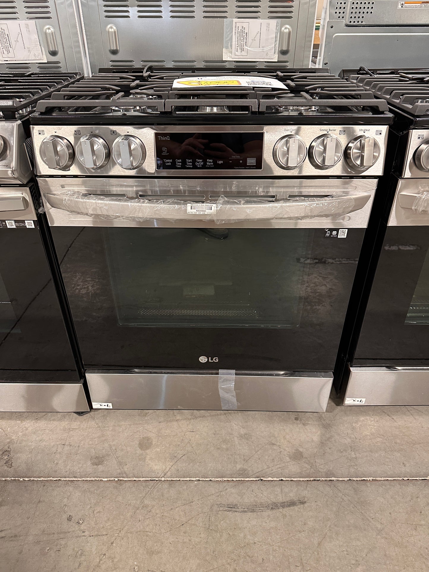 DISCOUNTED PRICE GAS TRUE CONVECTION LG RANGE MODEL: LSGL5833F RAG11823