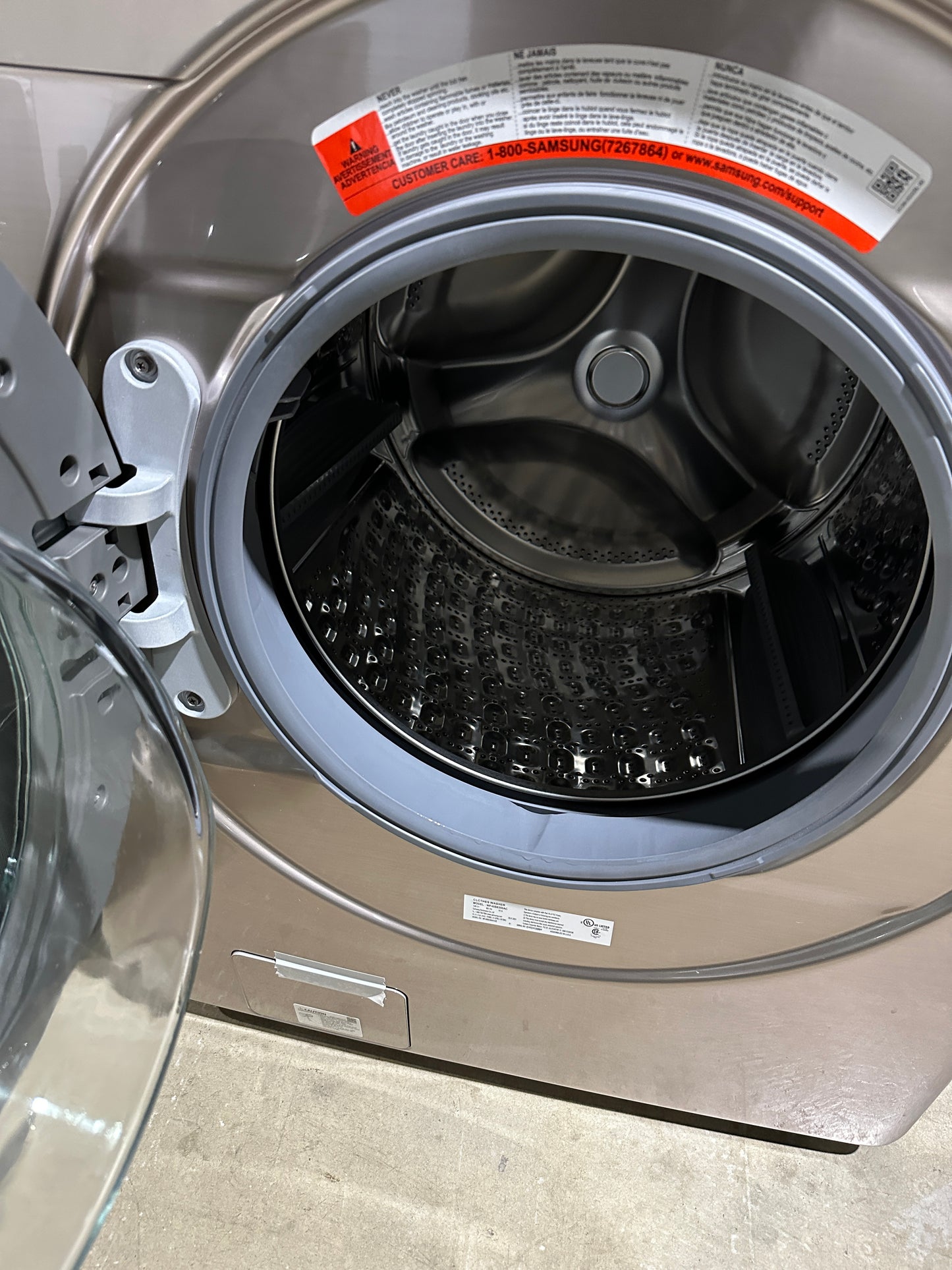 SAMSUNG STACKABLE SMART WASHER with STEAM and SUPER SPEED WASH MODEL: WF45B6300AC WAS12095S
