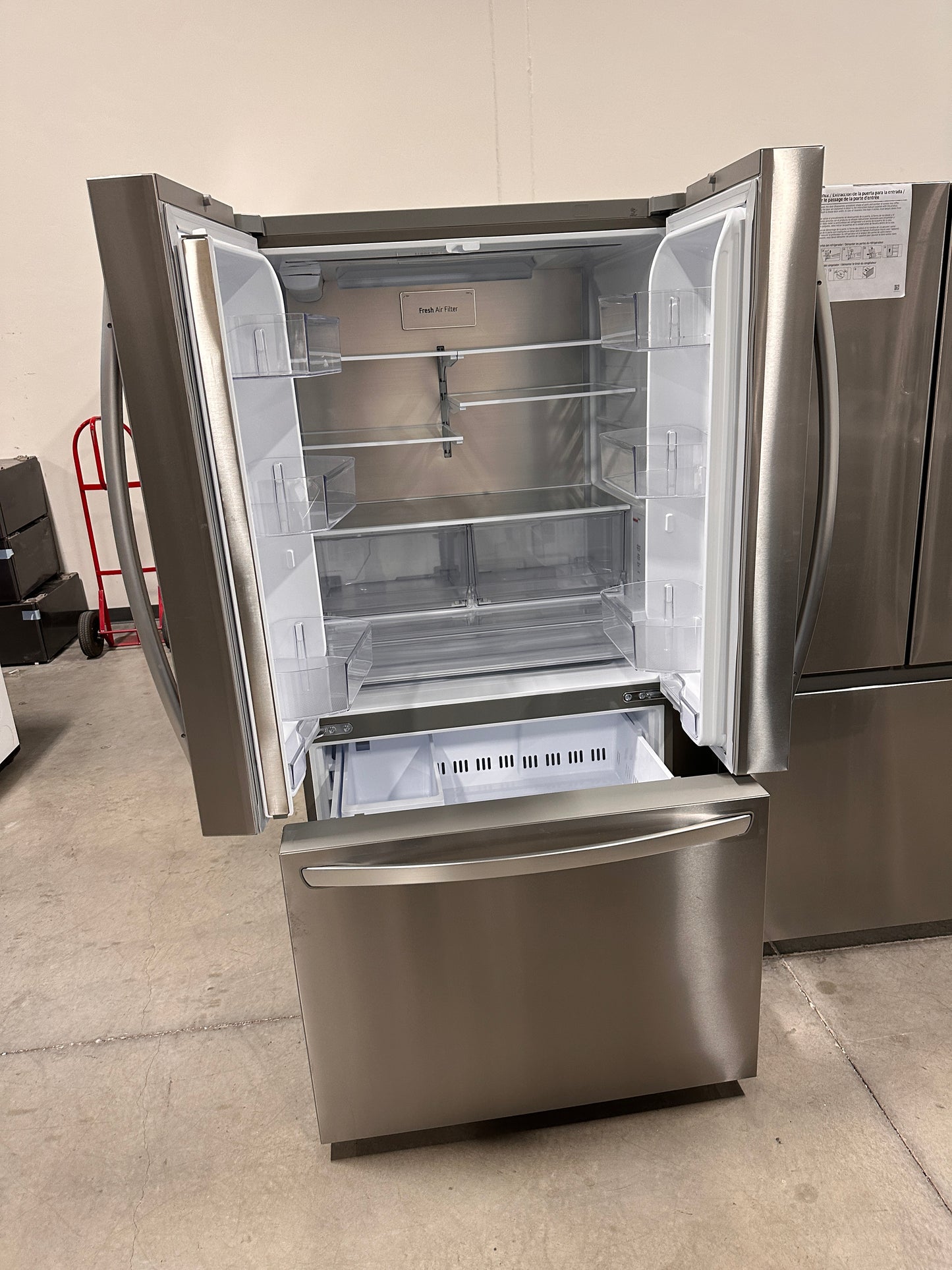 GORGEOUS COUNTER DEPTH LG SMART REFRIGERATOR MODEL: LRFLC2706S REF13079