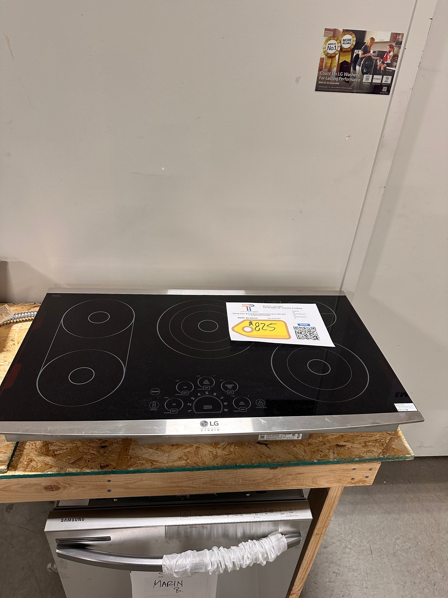NEW LG STUDIO ELECTRIC COOKTOP with 5 ELEMENTS MODEL: LSCE365ST RAG11825