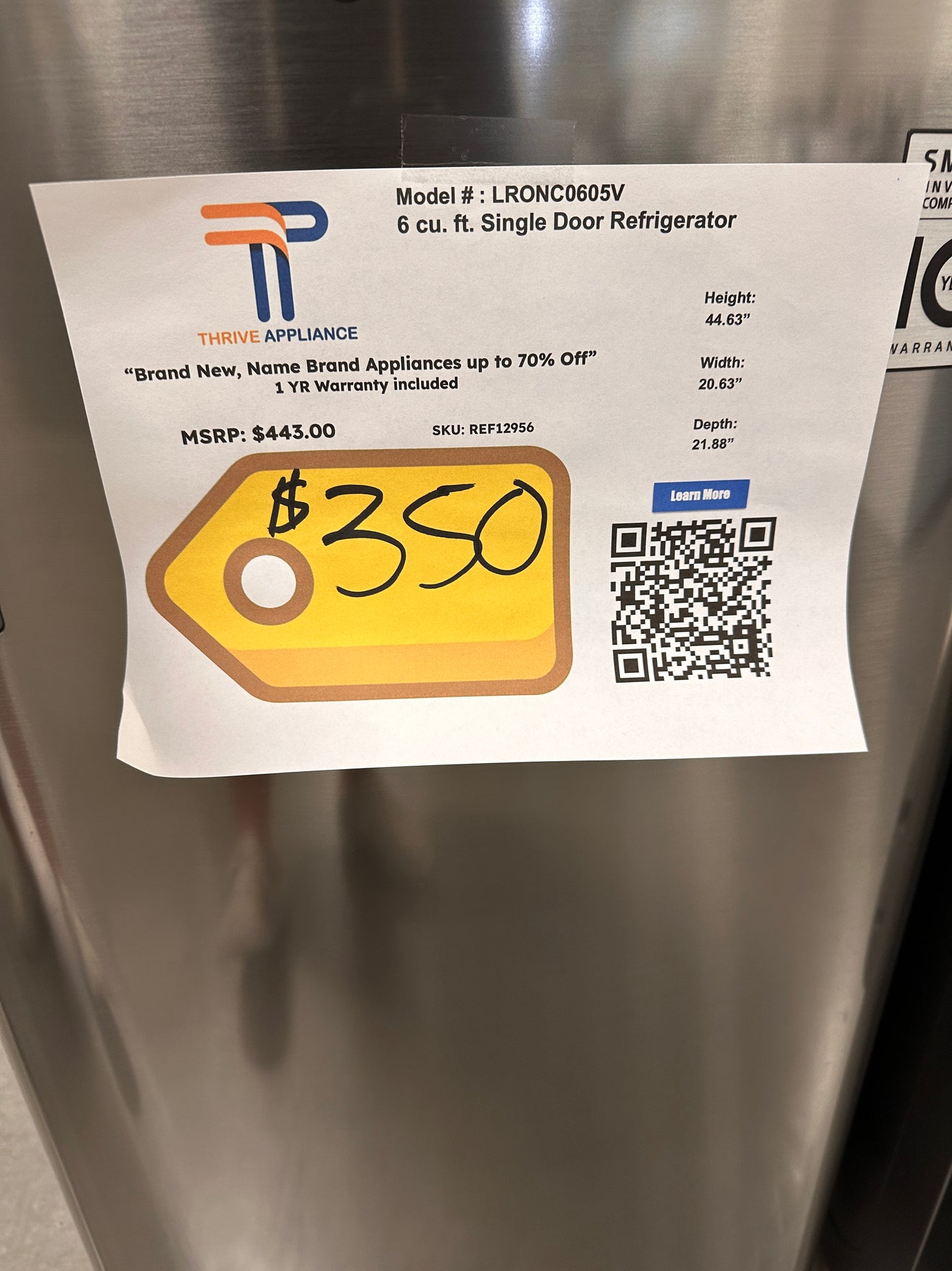GREAT NEW LG 5.79 CU FT REFRIGERATOR MODEL: LRONC0605V REF12956
