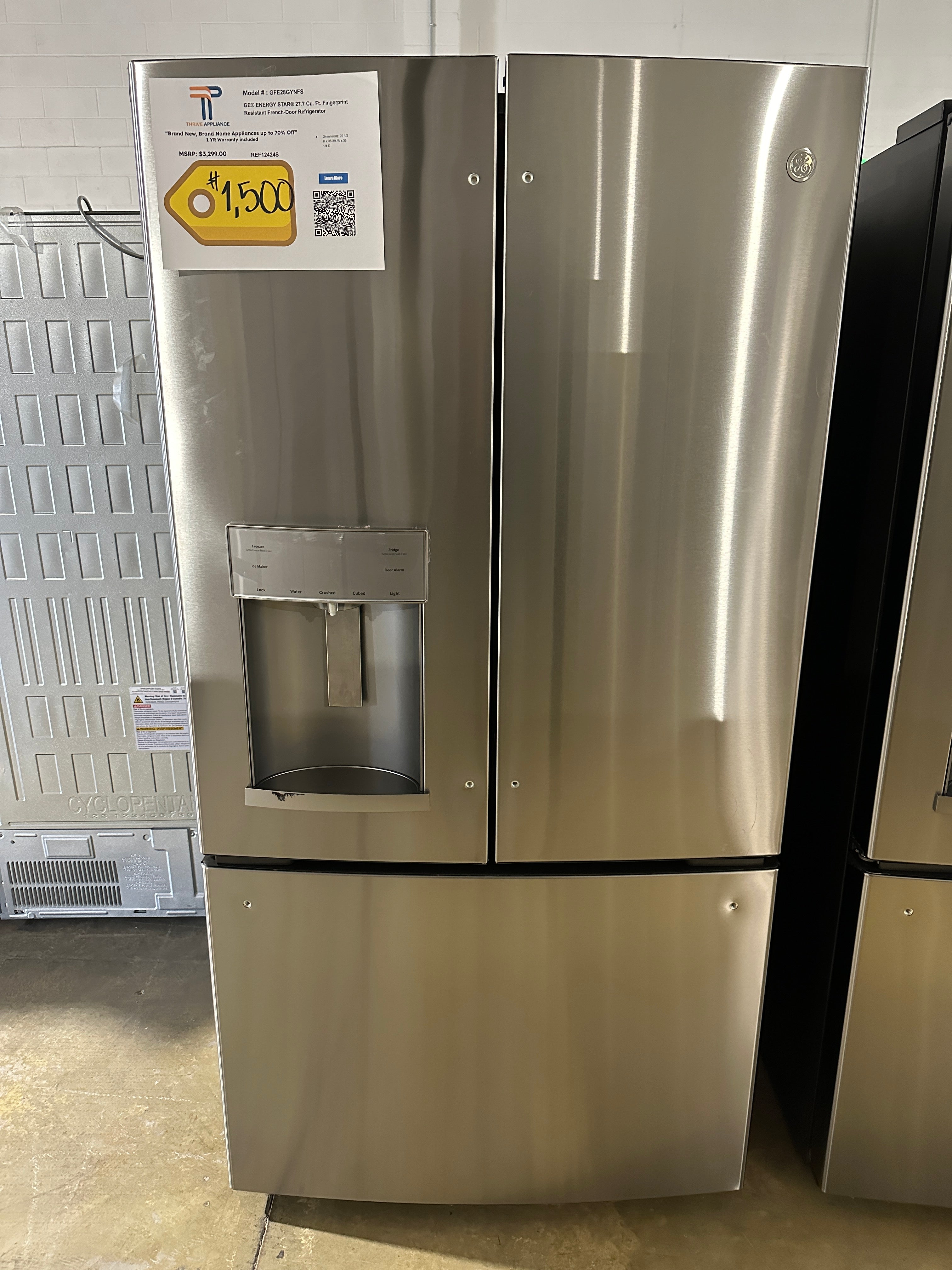 FRENCH DOOR STAINLESS STEEL GE REFRIGERATOR MODEL GFE28GYNFS REF12424